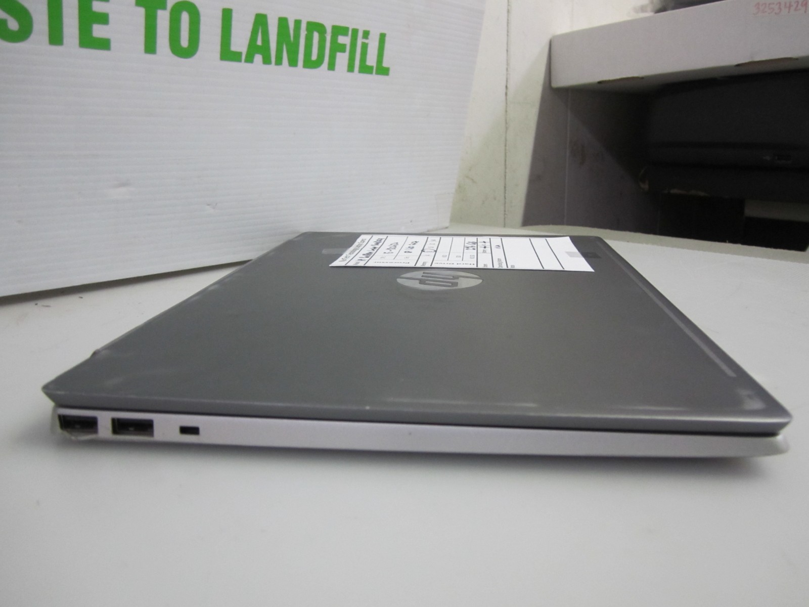 HP Pavilion 13-an0010nr i5-8265U 8GB 1.60GHZ 256GB M2SSD NO OS + AC LAPTOP READ~