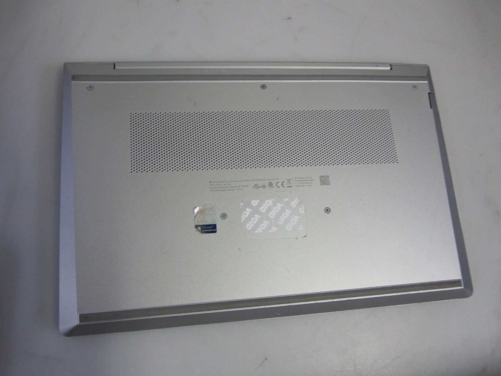 HP ProBook 440 G8 i5-1135G7 16GB 2.40GHz NO HDD/AC/OS LAPTOP READ!