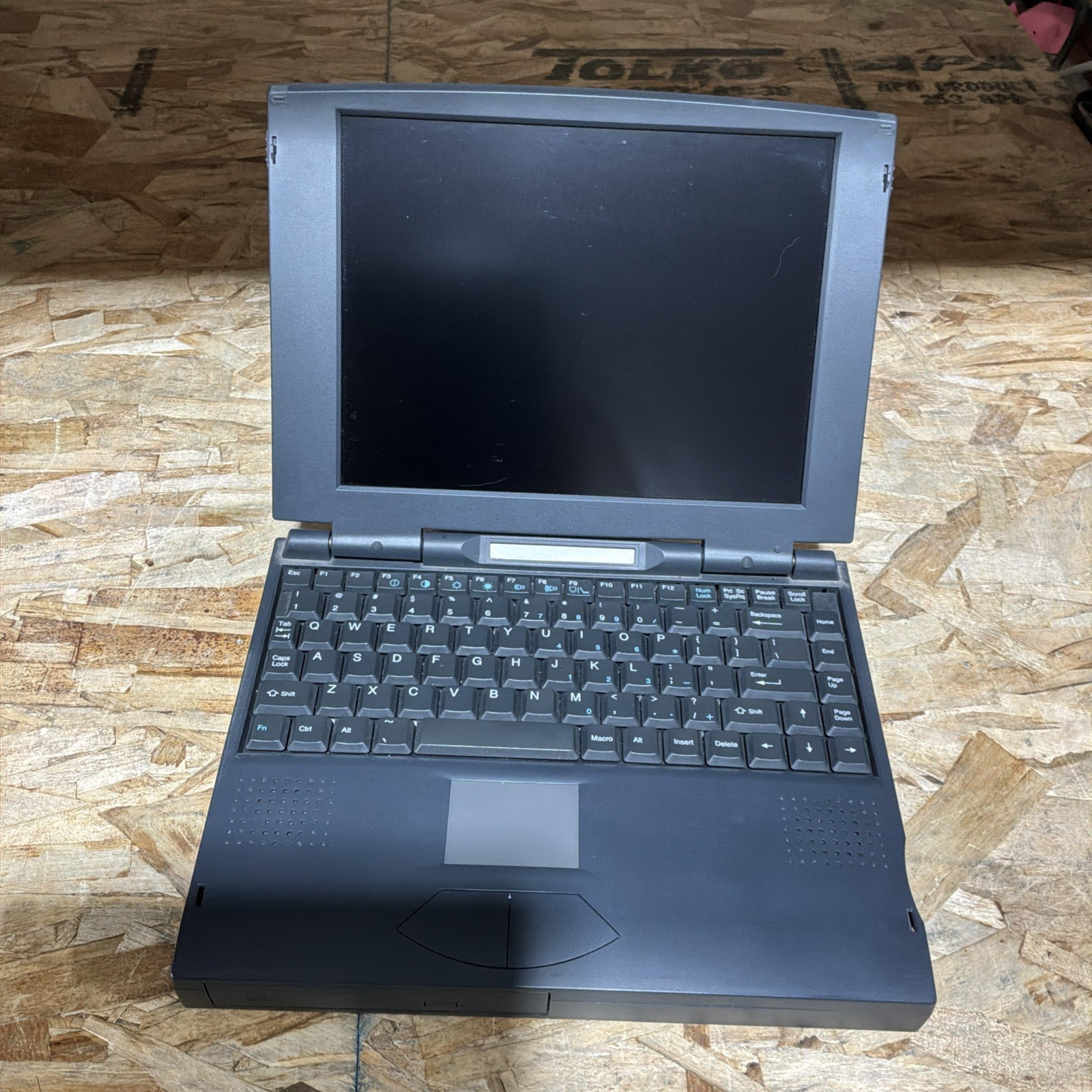 Rare Sager Clevo Model 86 Notebook Computer Vintage Laptop Untested No HD C318