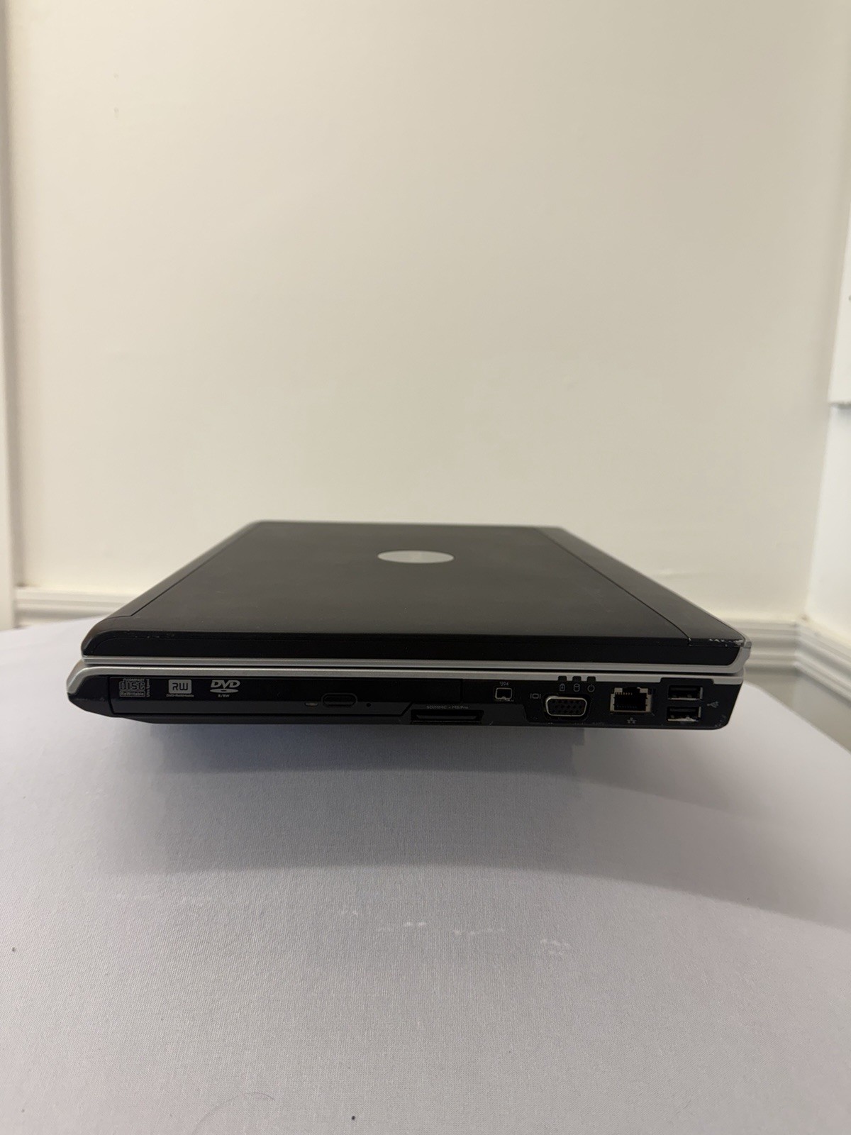 Dell Inspiron 1520 Laptop – Good Screen – Intel Duo 06FD – Read Desc