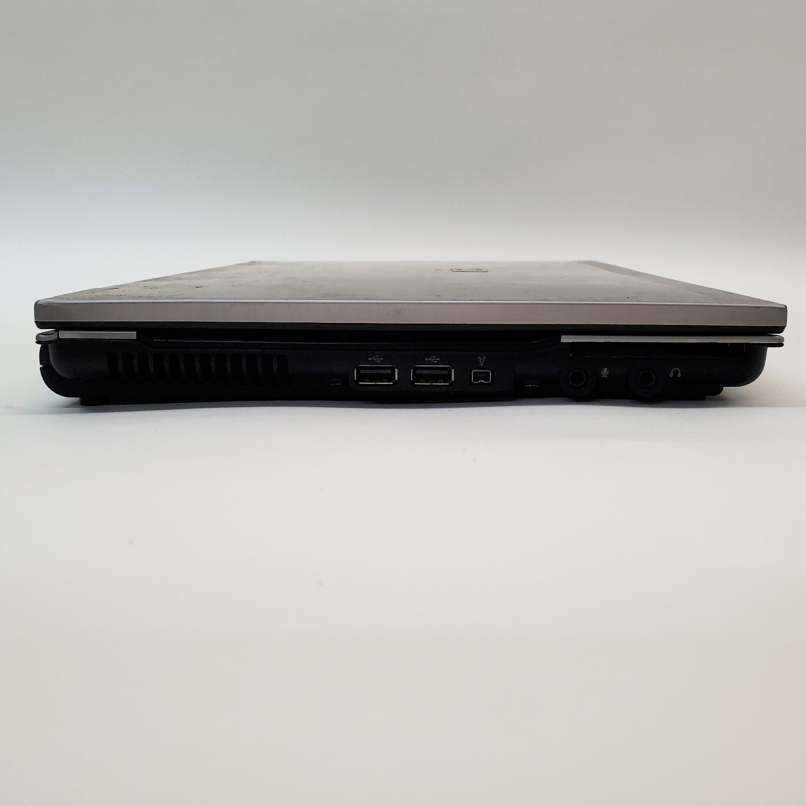HP EliteBook 6930p Intel Core 2 Duo P8600 2.4GHz 4GB RAM No HDD 14.1″ Notebook