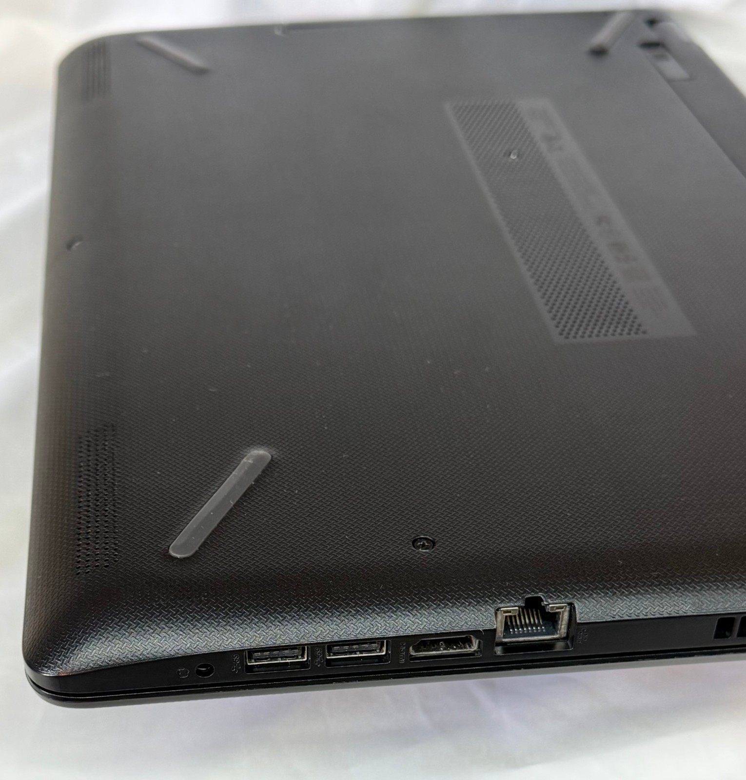 HP 15-bs113dx i3-8130U 8GB RAM 120GB SSD Windows 11 OEM HP Charger