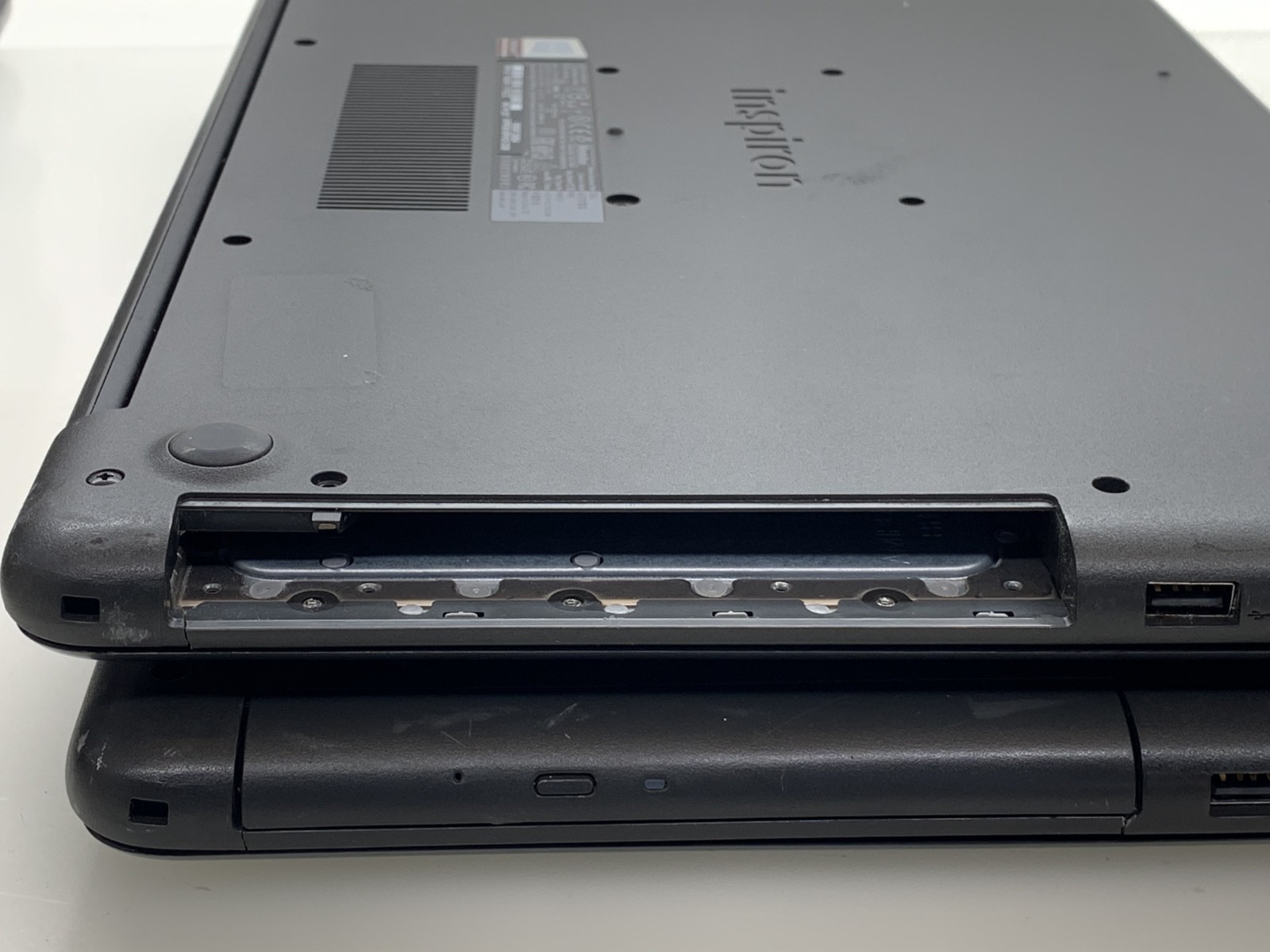 LOT(6) DELL INSPIRON 5567 I5-7200U@ 2.50GHz 8GB RAM NO OS/SSD WCHARGER