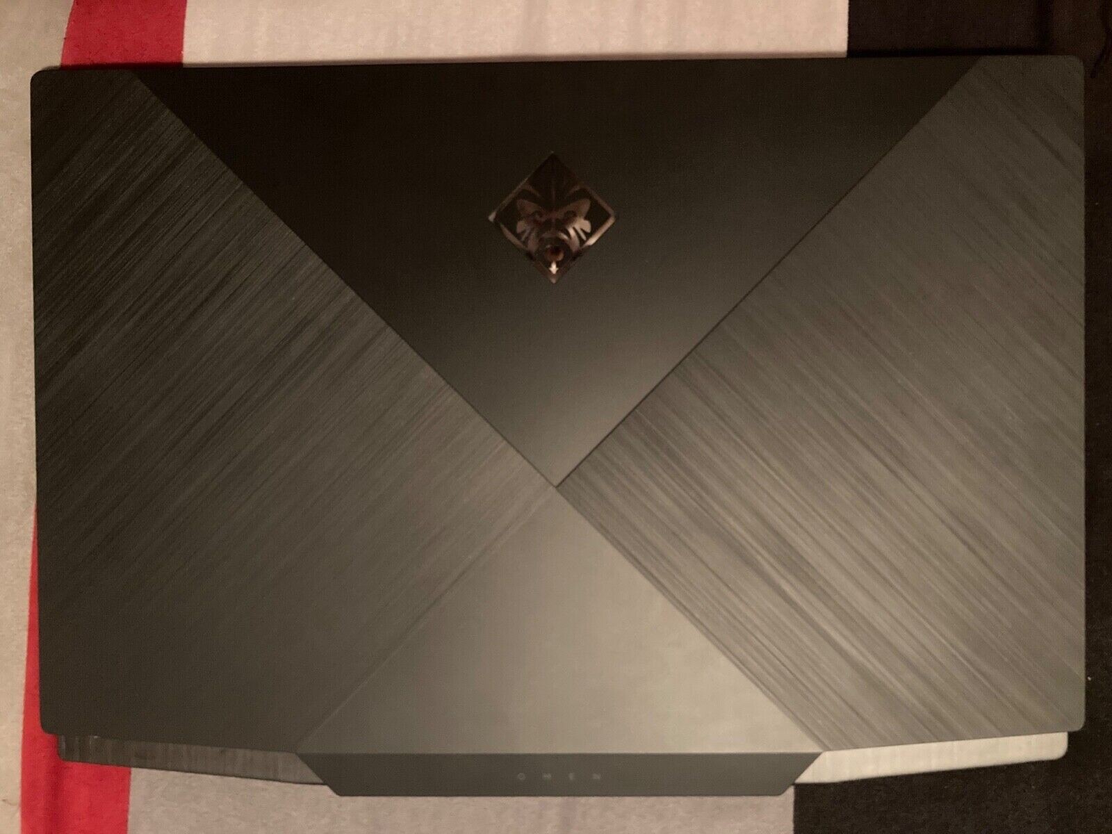 HP Omen 17 Gaming Laptop 17.3” i7-9750H 16GB RAM 1660Ti 6GB