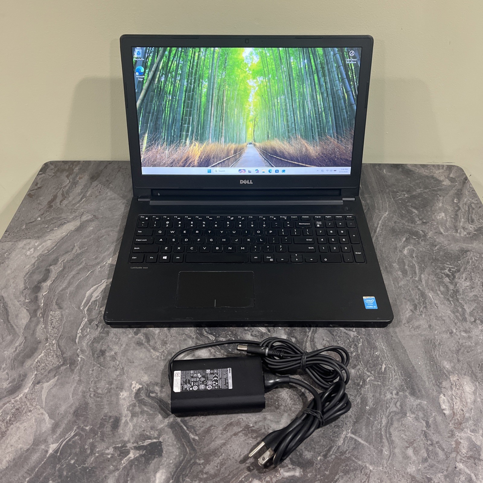 Dell Latitude 3560 15.6″ Laptop i3-5005U 2GHz 4 GB RAM 240GB SSD Win 11 Pro
