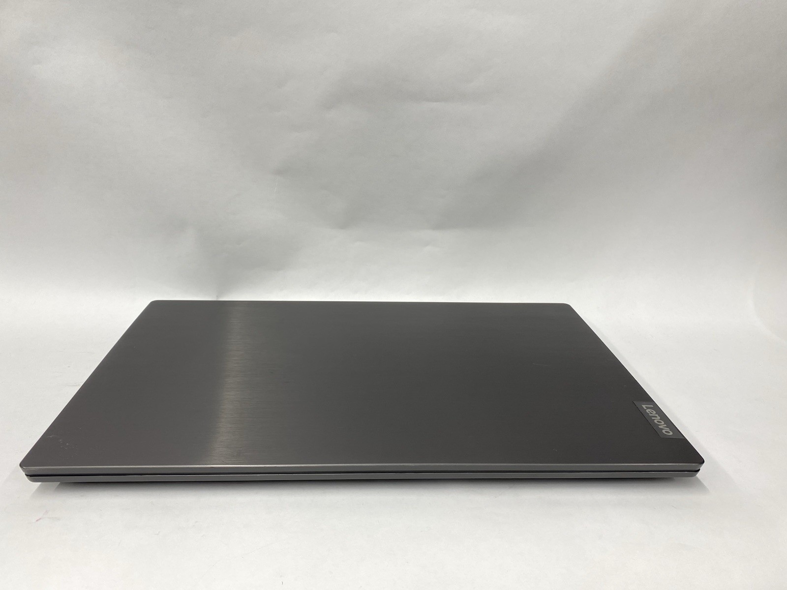 Lenovo V15-ADA – Grade C – FHD – Gold 3150U – 4GB – 128SSD – W10P