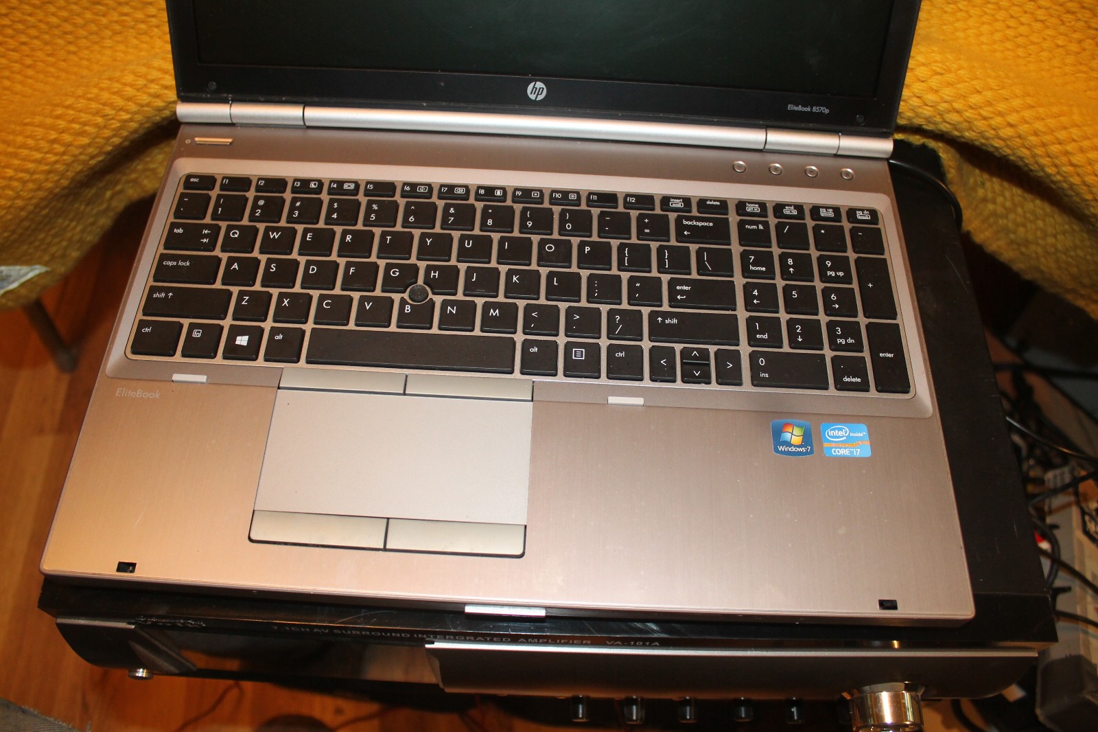 HP EliteBook 8570P – Core i7 – 3.00 GHz – 8192 MB – 320 GB HDD – Win 7P READ !