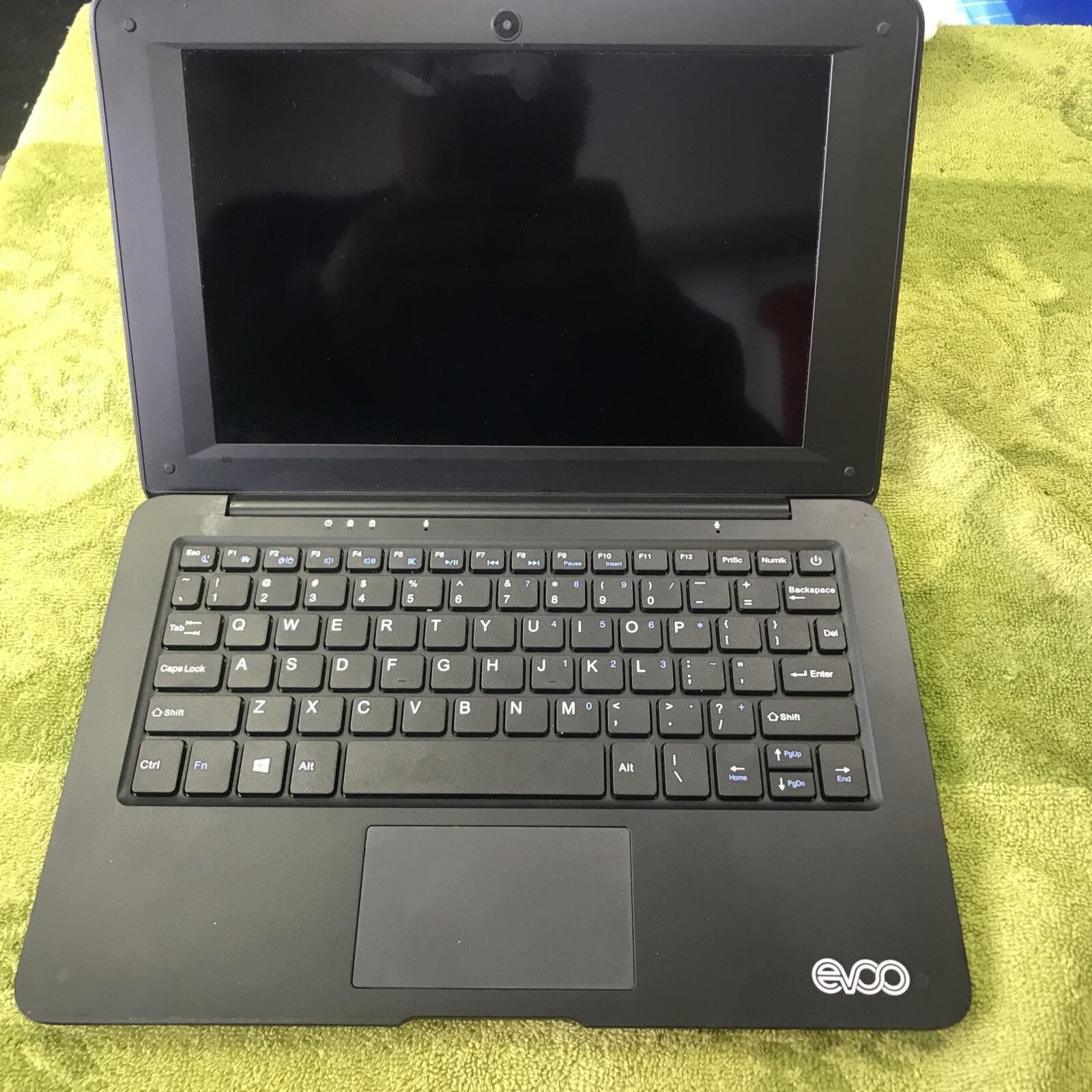 EVOO 10″ Laptop EV-C-101-1 Parts Or Repair