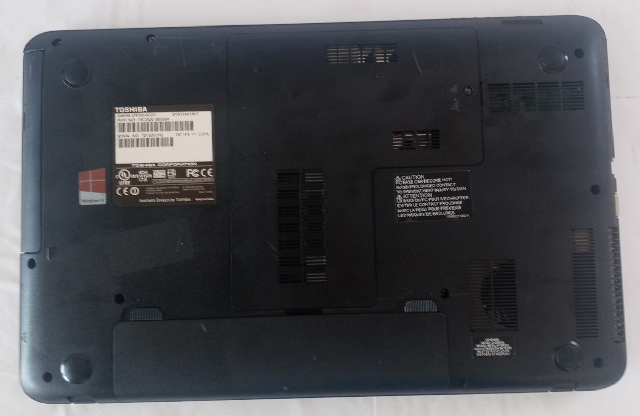 TOSHIBA SATELLITE C855D-S5167 500GB 4GB AMD E1-1200APU 1.40GHz Win 10 HOME