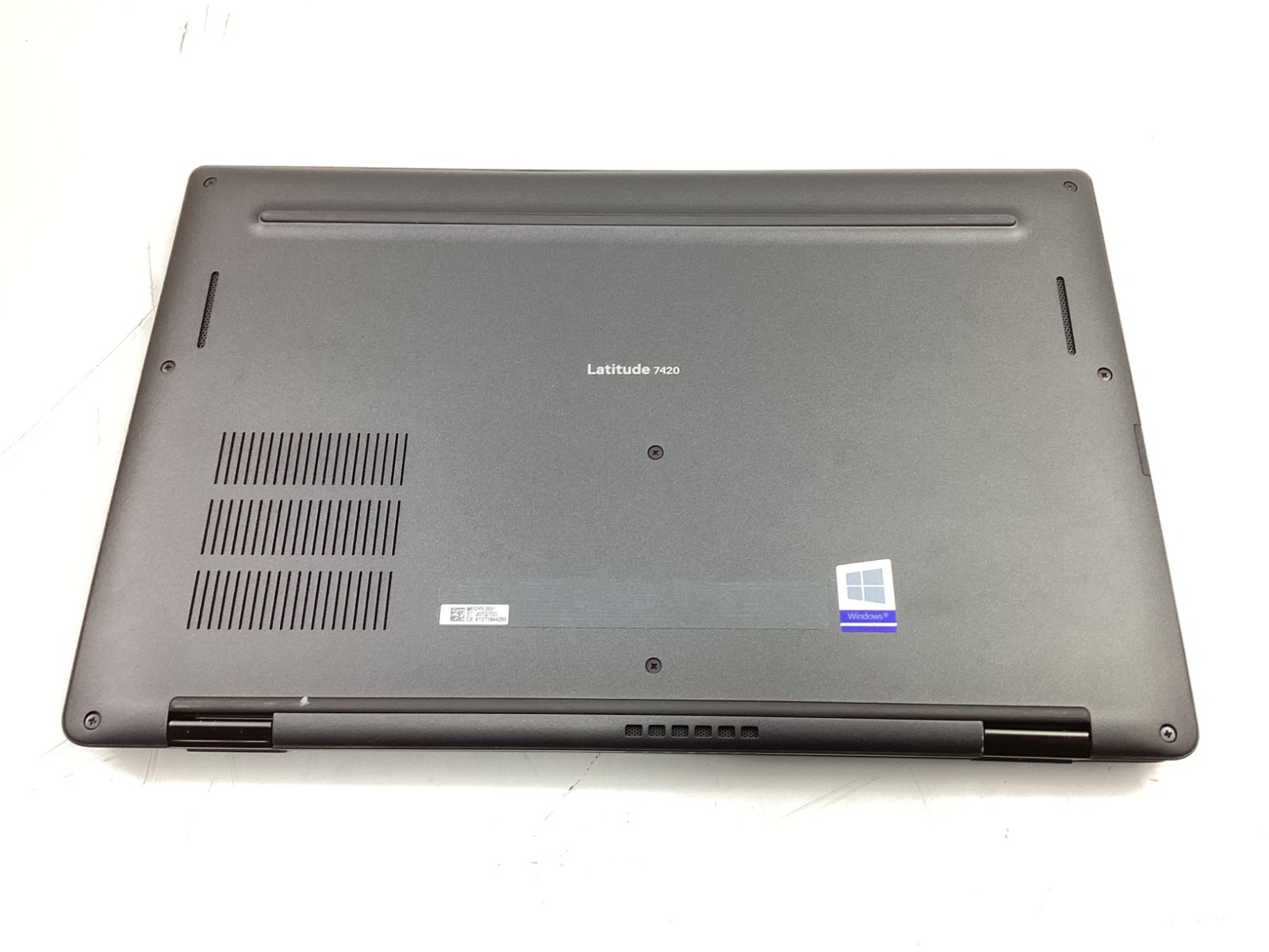 Dell Latitude 7420 14″ FHD Touchscreen i5-1135G7 2.4GHz 8GB 256GB SSD (W3WJ5)