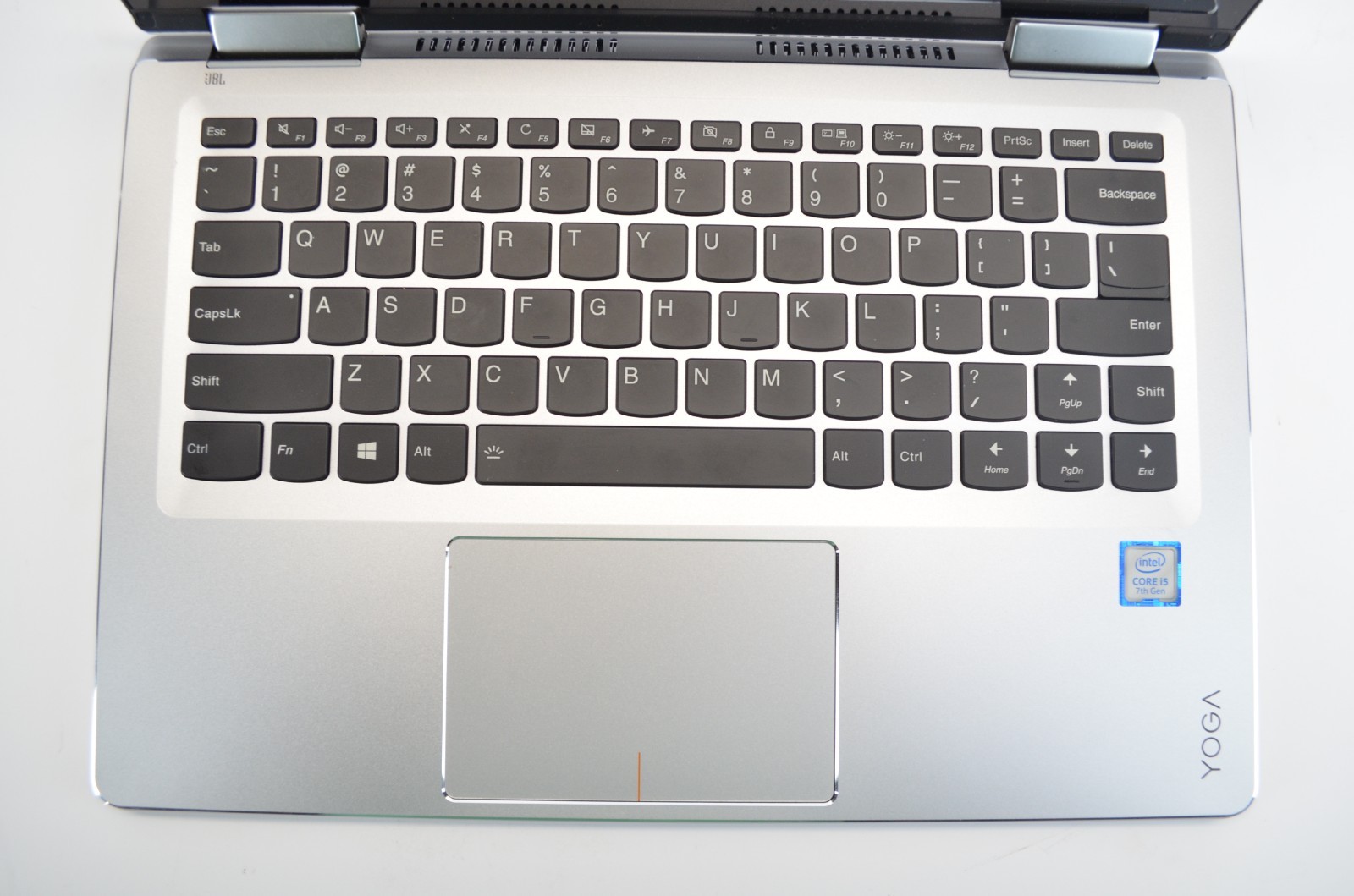 Lenovo Yoga 710-14IKB 2-in-1 2.5 GHz i5 8GB 256GB SSD 14″ Touchscreen Windows 10