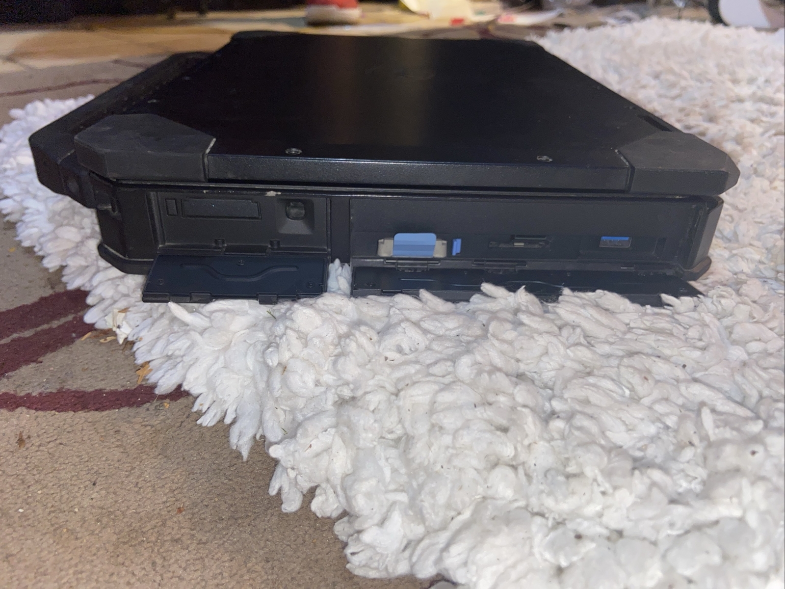 Dell Latitude 14 RUGGED 5420 i3-7130U 128GB PCIe SSD 8GB FHD W10P RGB CMRA WTY