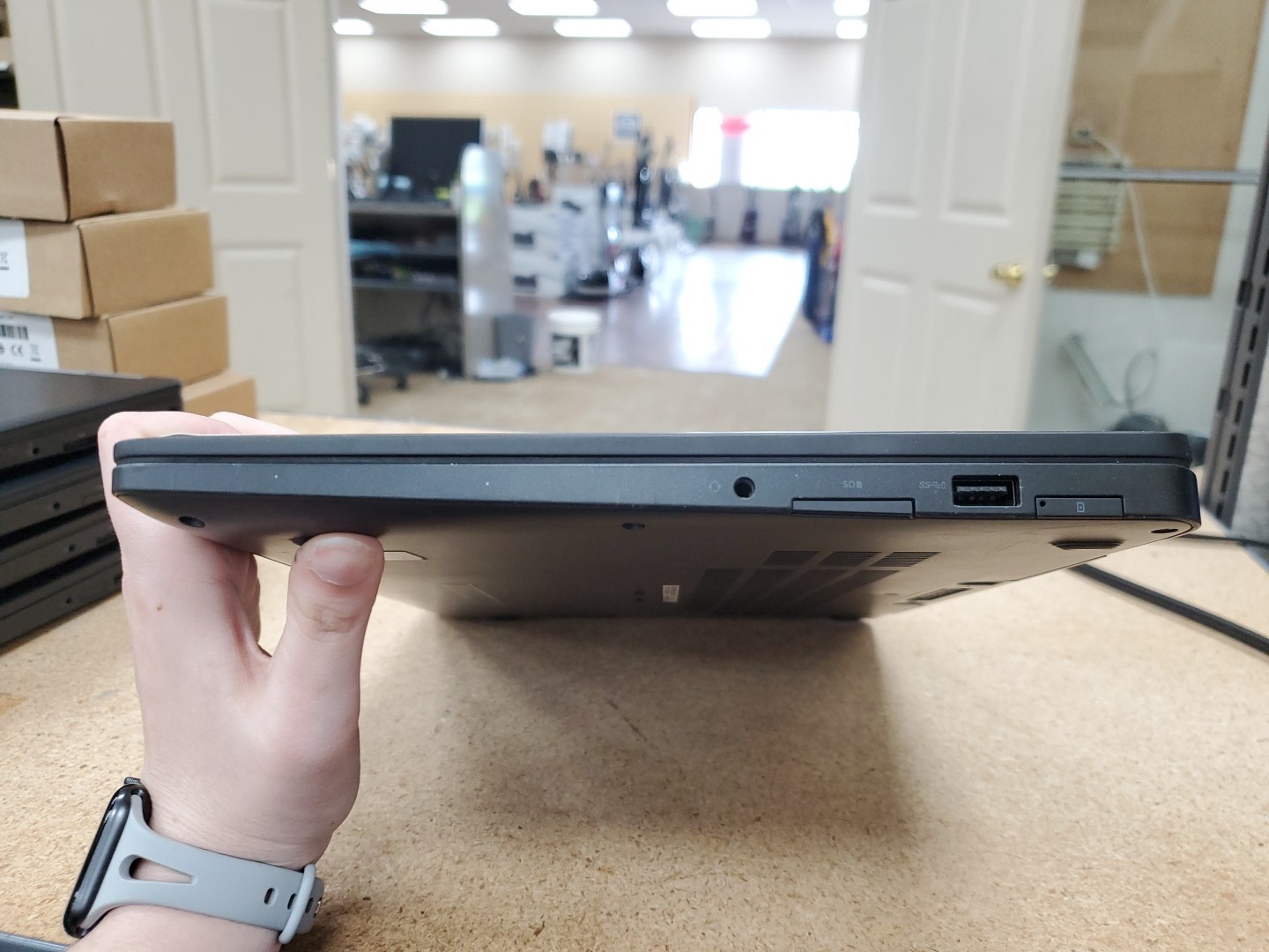 Dell Latitude E7470 Touch 256GB SSD i5-6300U, 8GB RAM W11pro 042826-1