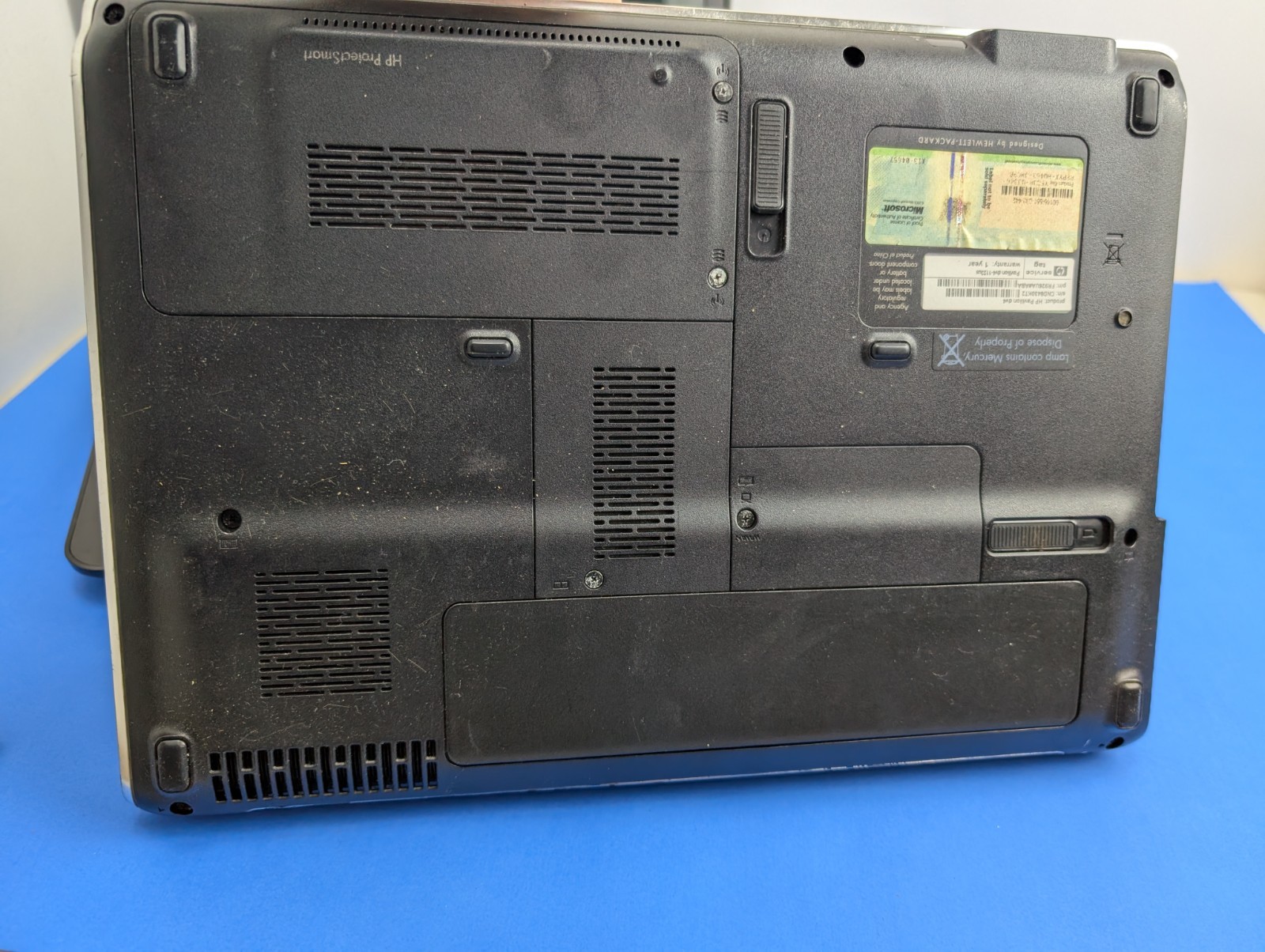 Lot of 2 HP Computer Laptops UNTESTED FOR PARTS