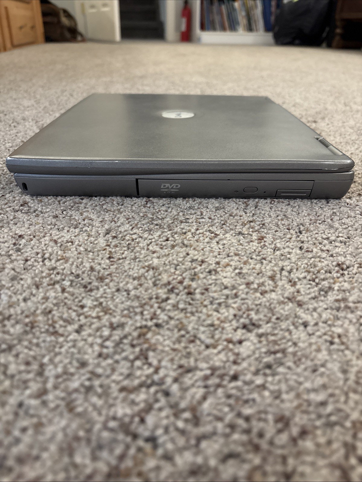 Dell Latitude D600, 1gb ram, 30gb HDD, Intel Pentium M, NO BATTERY