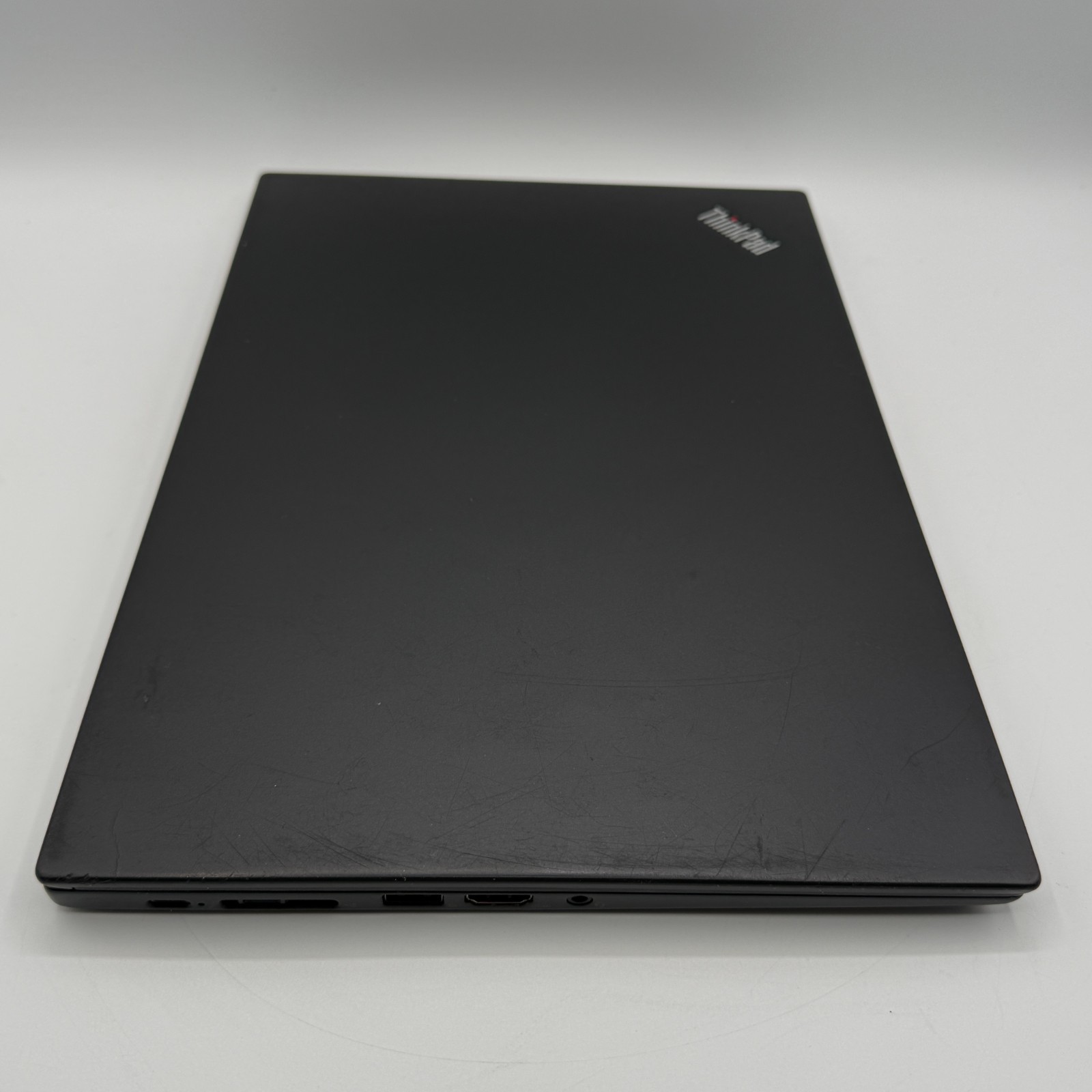 Lenovo ThinkPad T490s 14″ i7-8565U 16GB RAM 256GB SSD Win11 Pro Fingerprin Fair