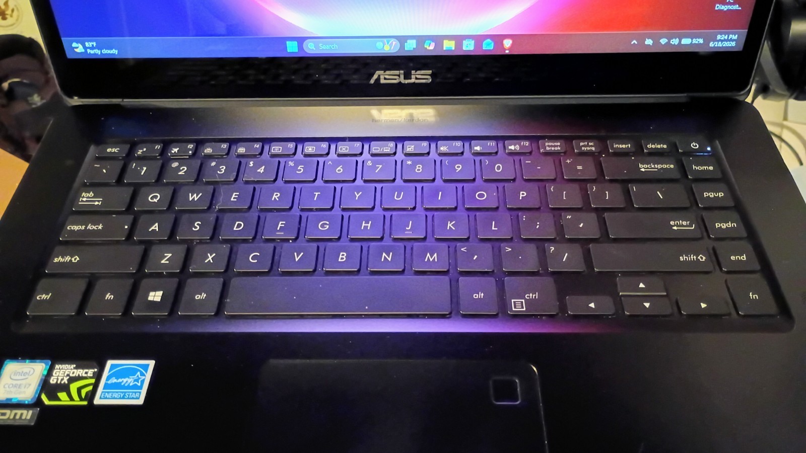 ASUS UX550VE 15.6in i7-7700HQ 16GB 512GB SSD GTX 1050 Ti Win11