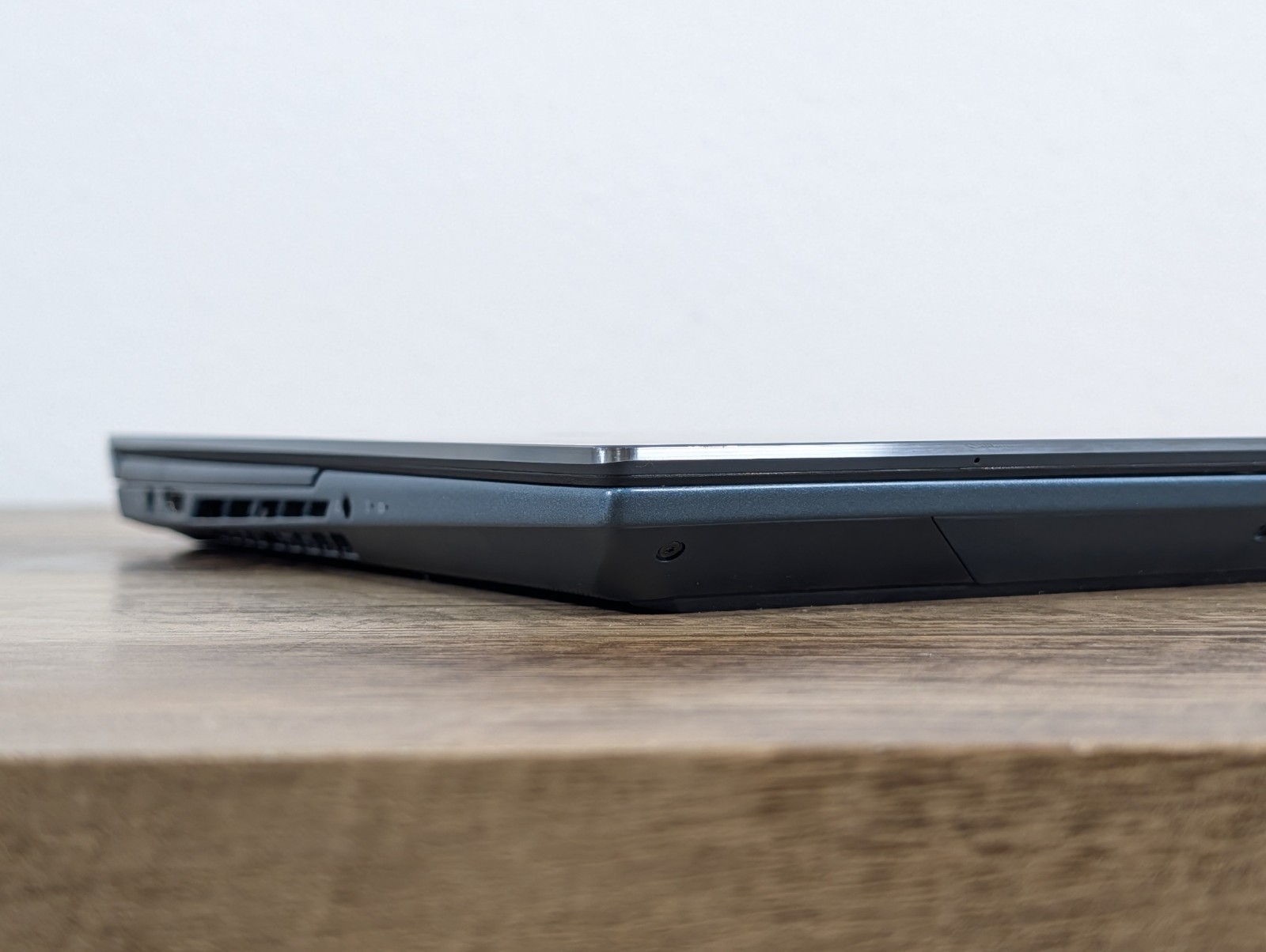 ASUS Zenbook DUO 15.6 – i9 12900H – RTX 4050 – 1TB – 32GB
