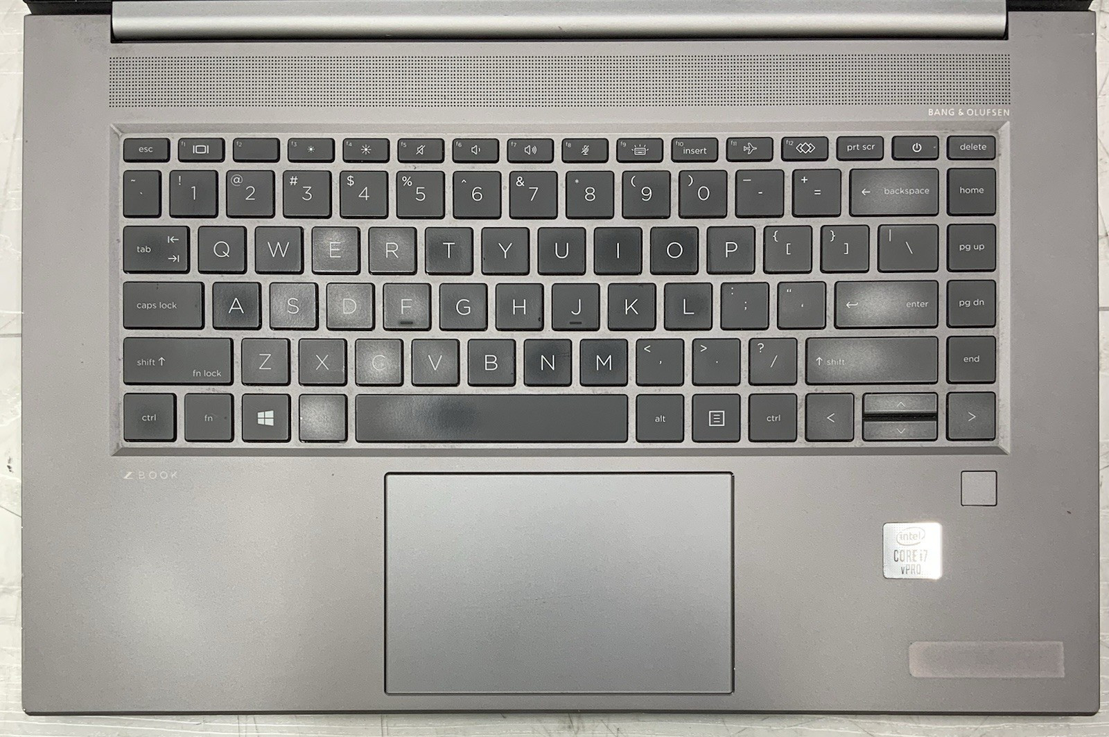 HP ZBook Studio Gen 7 Intel i7-10850H 32GB DDR4 512GB NVMe Quadro T2000 W10P