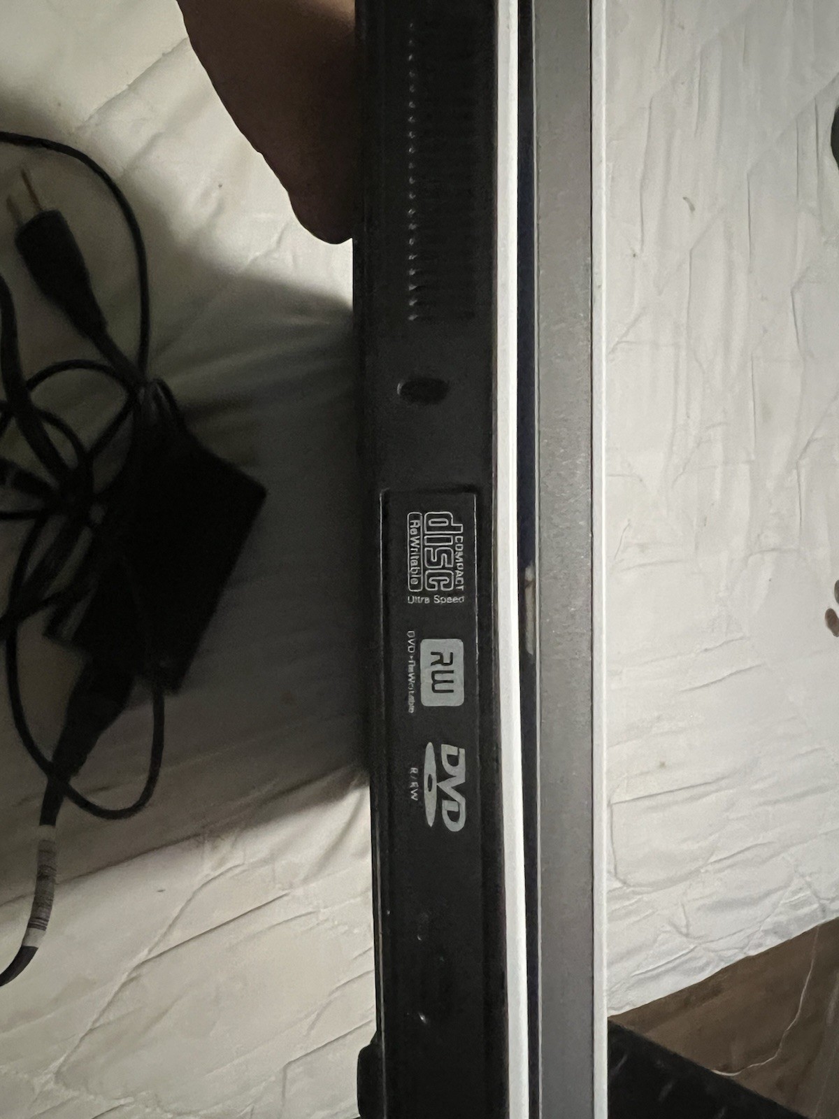 READ Dell Inspiron 6000 Laptop 15.4″ Intel, Windows XP, Notebook 150 GB HDDs