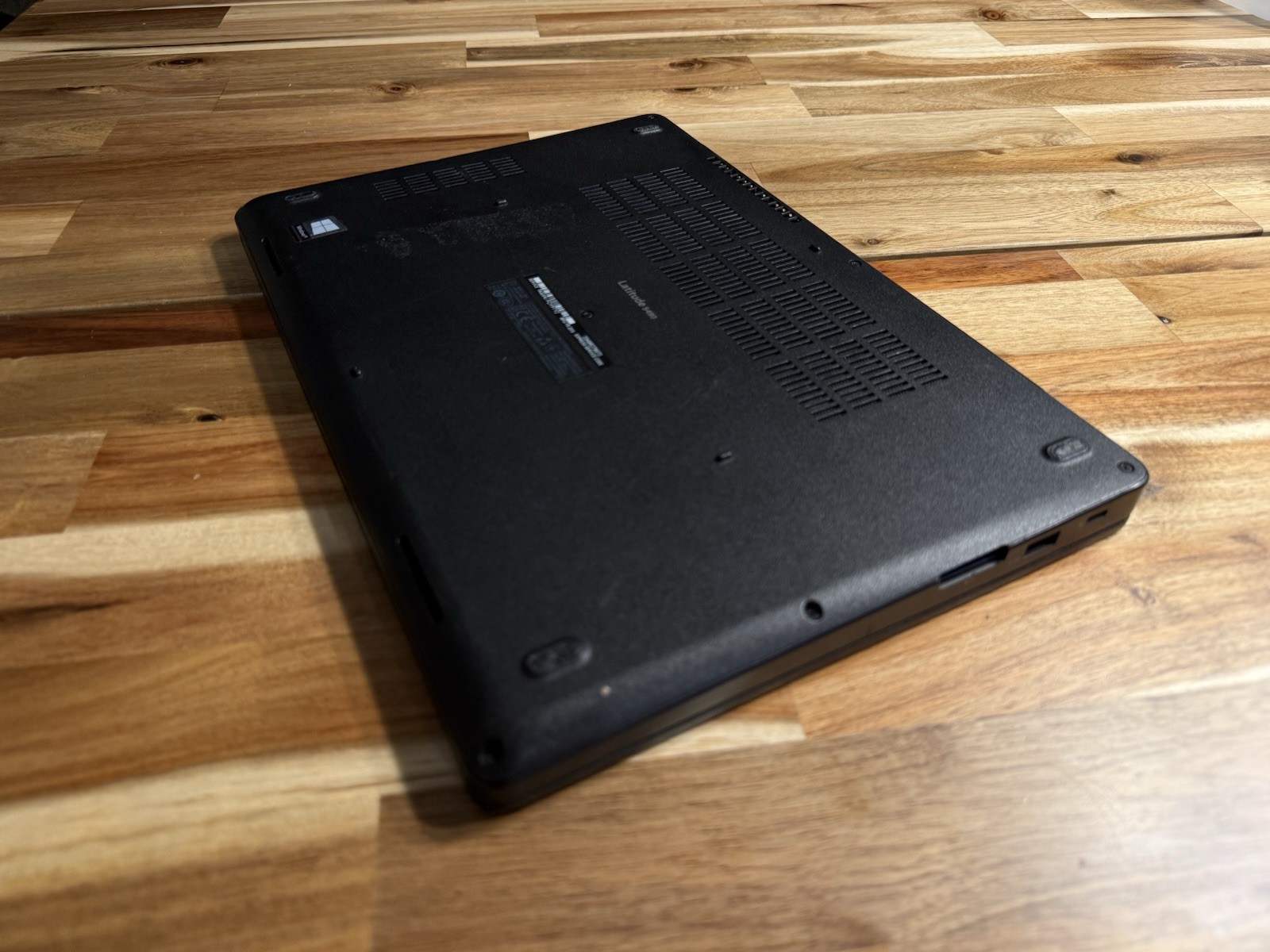 DELL LATITUDE 5490 14” INTEL I5-8350U 8GB RAM 128GB SSD