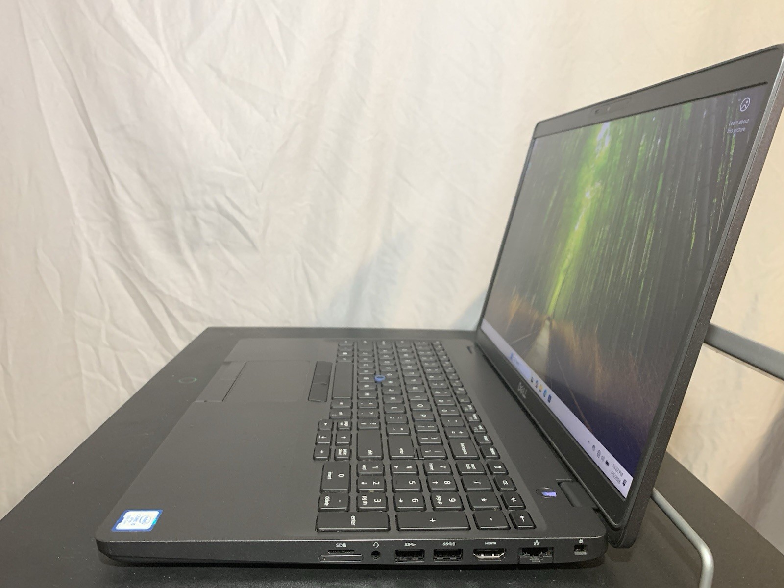 Dell Latitude 5500 i5-8365U 8GB 256GB SSD Win11 15.6in FHD Touch Black