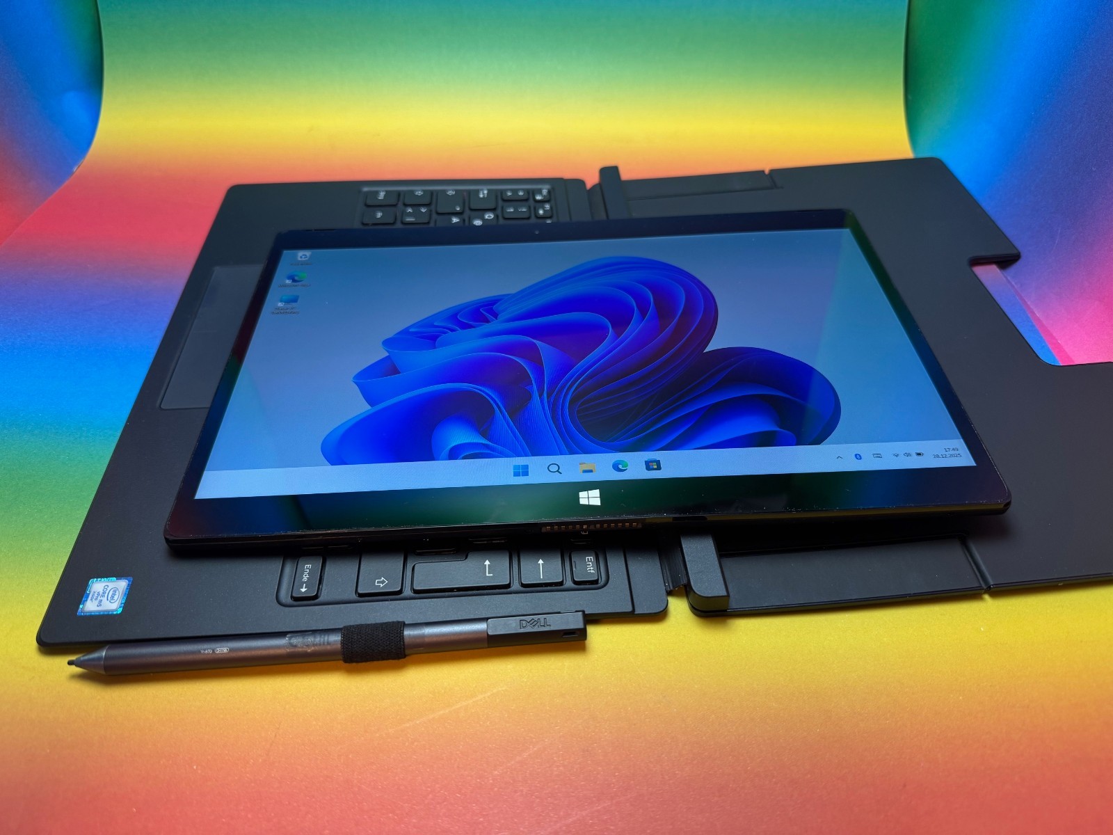 Dell Latitude 7275 Tablet Laptop 12.5m5-6Y57 8GB 256GB DE WIN 11 Pro LTE