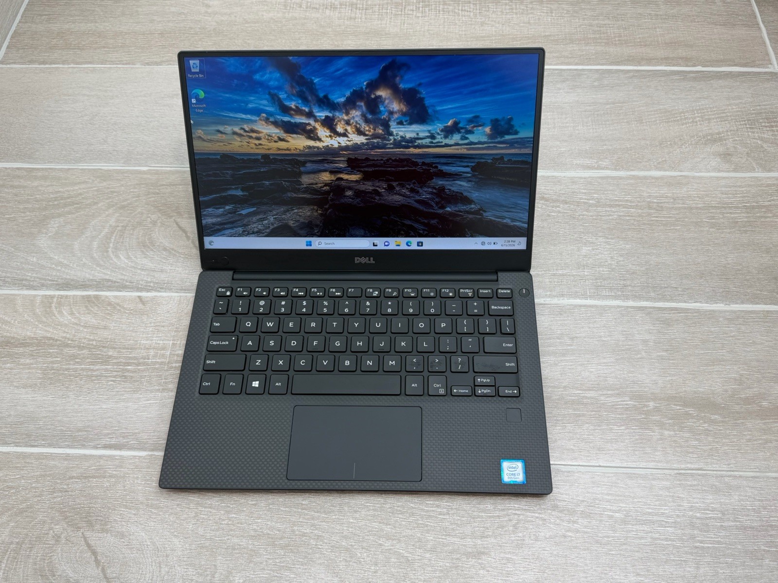 Dell XPS 15 9550 13.2″ Laptop Core i7-8550U 8GB RAM 256GB SSD Win-11