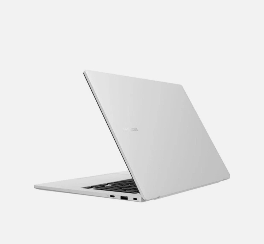 Samsung Galaxy Chromebook 14″ (32GB eMMC, Intel Celeron N, 4GB) XE340XDA-KA1US