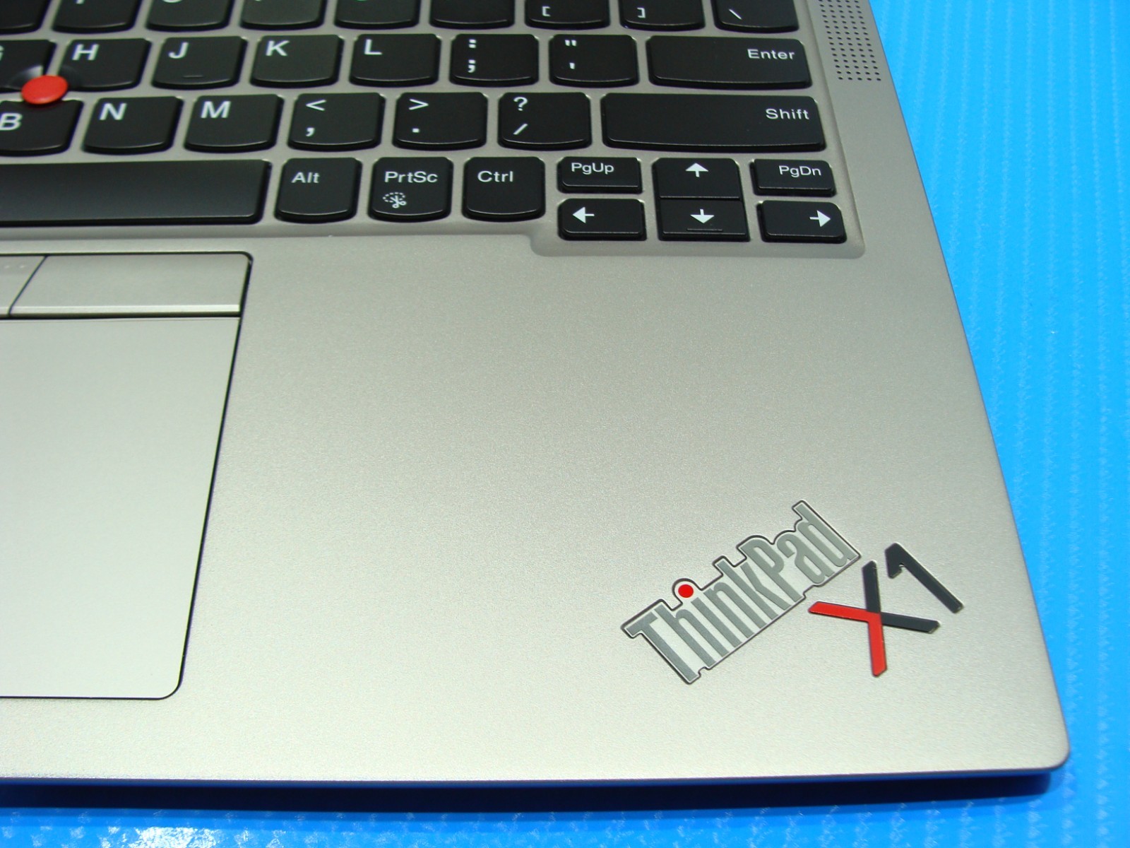 Lenovo ThinkPad X1 Titanium Gen 1 13.5″QHD 2-in-1 i7-1180G7 1.3GHz 16GB 1TB 96%