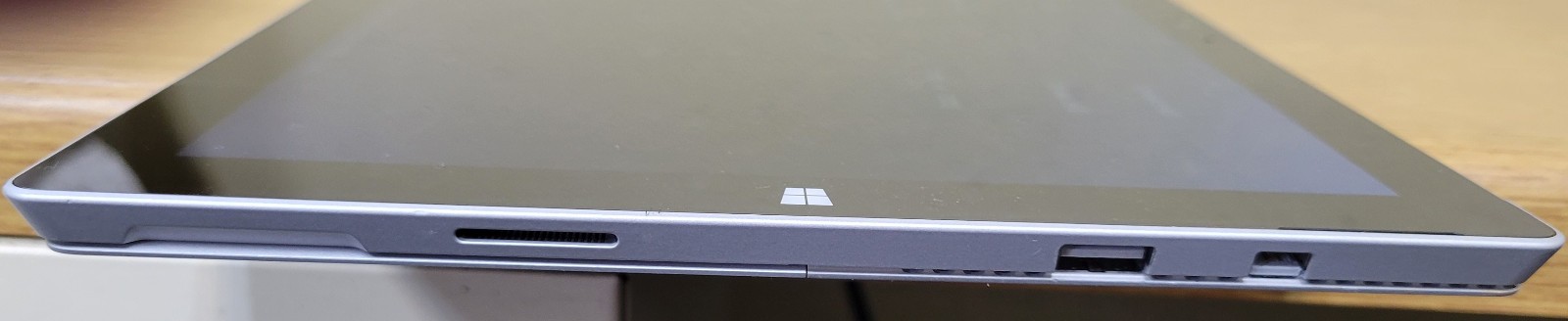 (Lot of 2)Surface Pro 3 i5/i7-4th Gen 1.7/1.900GHz 4/8GB 128/256SSD No OS
