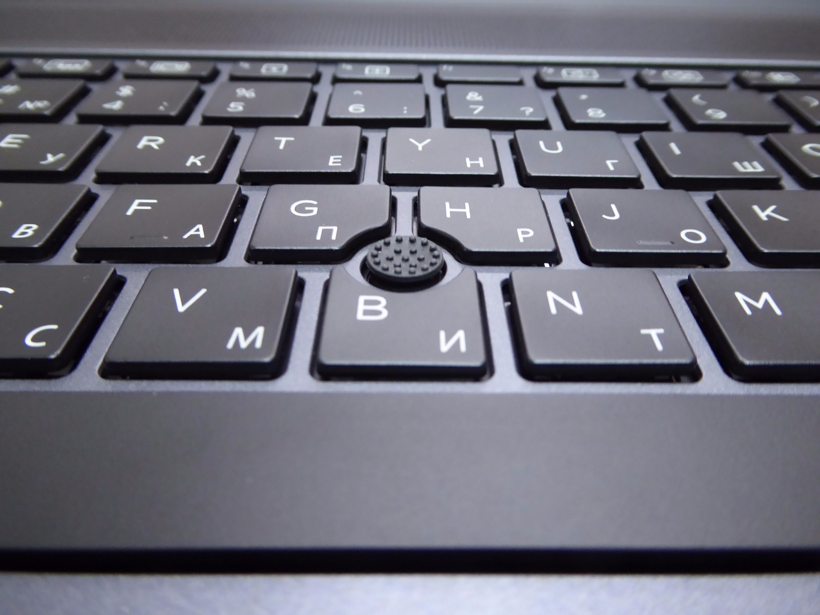 HP ZBOOK 15 G4, RUSSIA+ ENGLISH: i7-QUAD 32GB AMD WX4150 RUSSIAN US ENGLISH