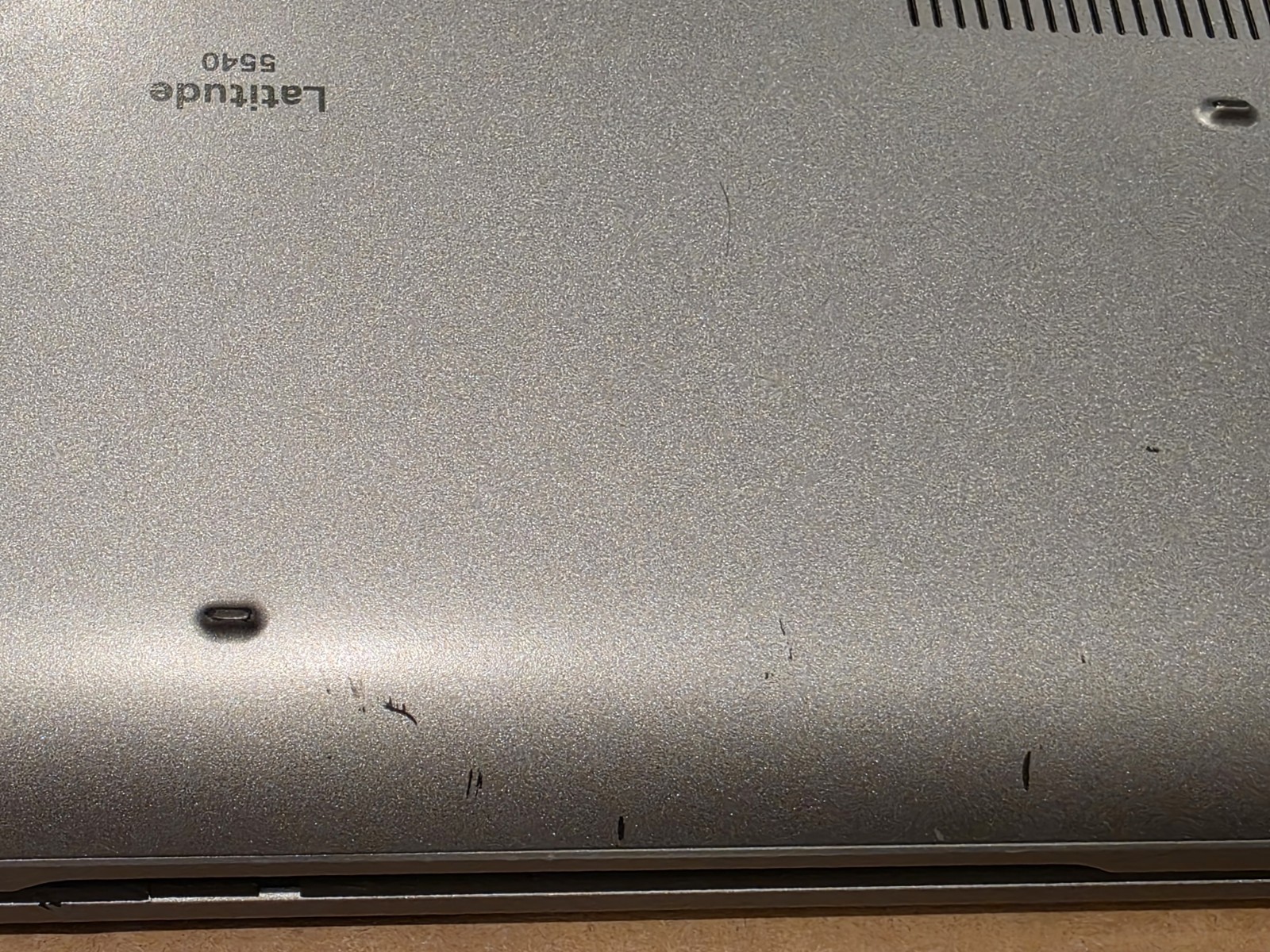 Dell Latitude 5540 (15.6″, 32GB, 1 TB SSD, i5) Gray