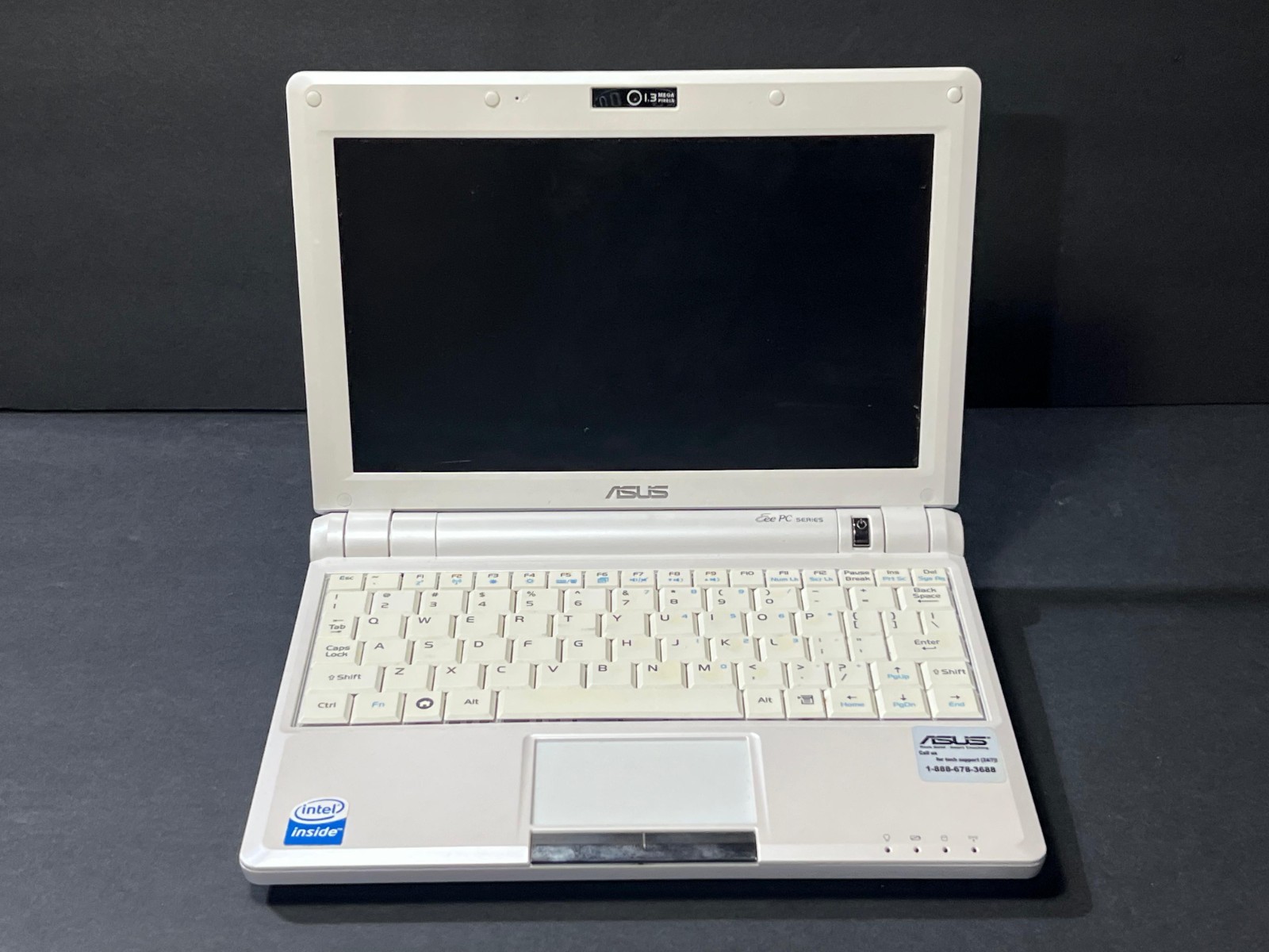 PC Asus EEE PC 900 Pearl White NO CORD – BROKEN SCREEN – SOLD AS-IS E02