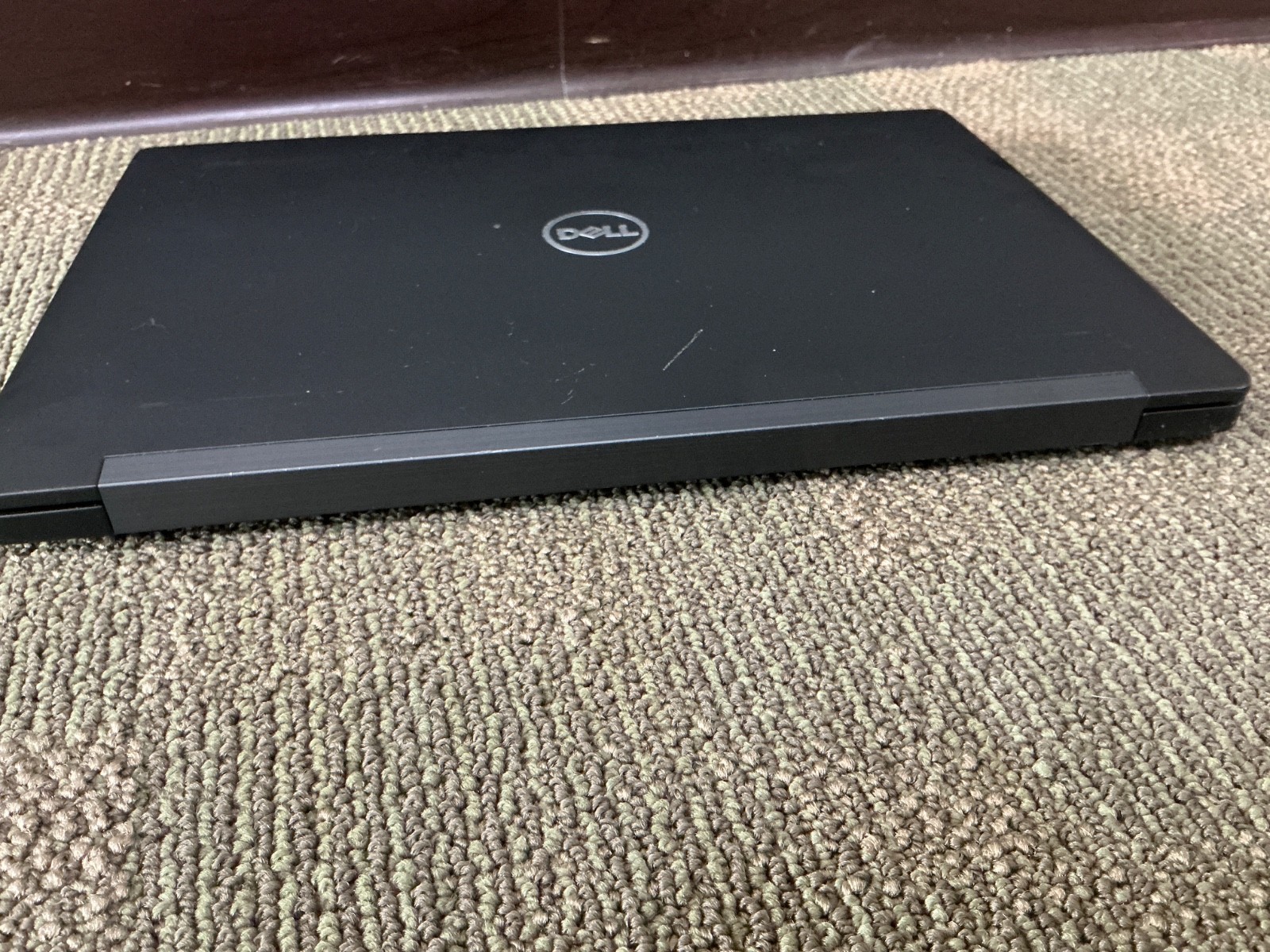 Dell Latitude 7390 13.3″ FHD i7-8650U 8GB RAM 256GB SSD Windows 11 Pro Laptop