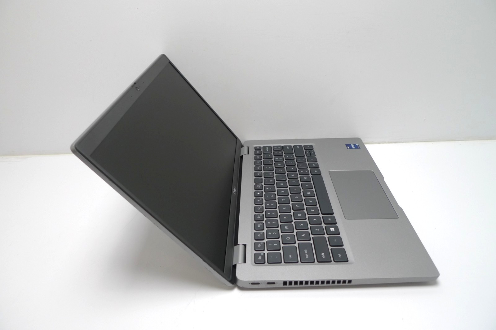 Dell Latitude 5430 | i5-1235U | 24GB RAM | 512GB NVMe | Linux | Charger | Read