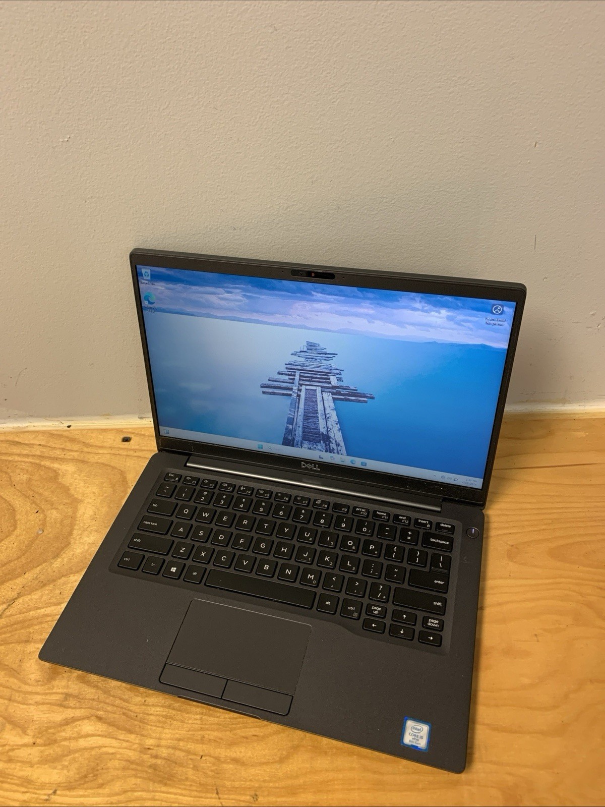 Dell Latitude 7400 14″ Laptop i5-8365U 8GB RAM 256GB Win11 Pro