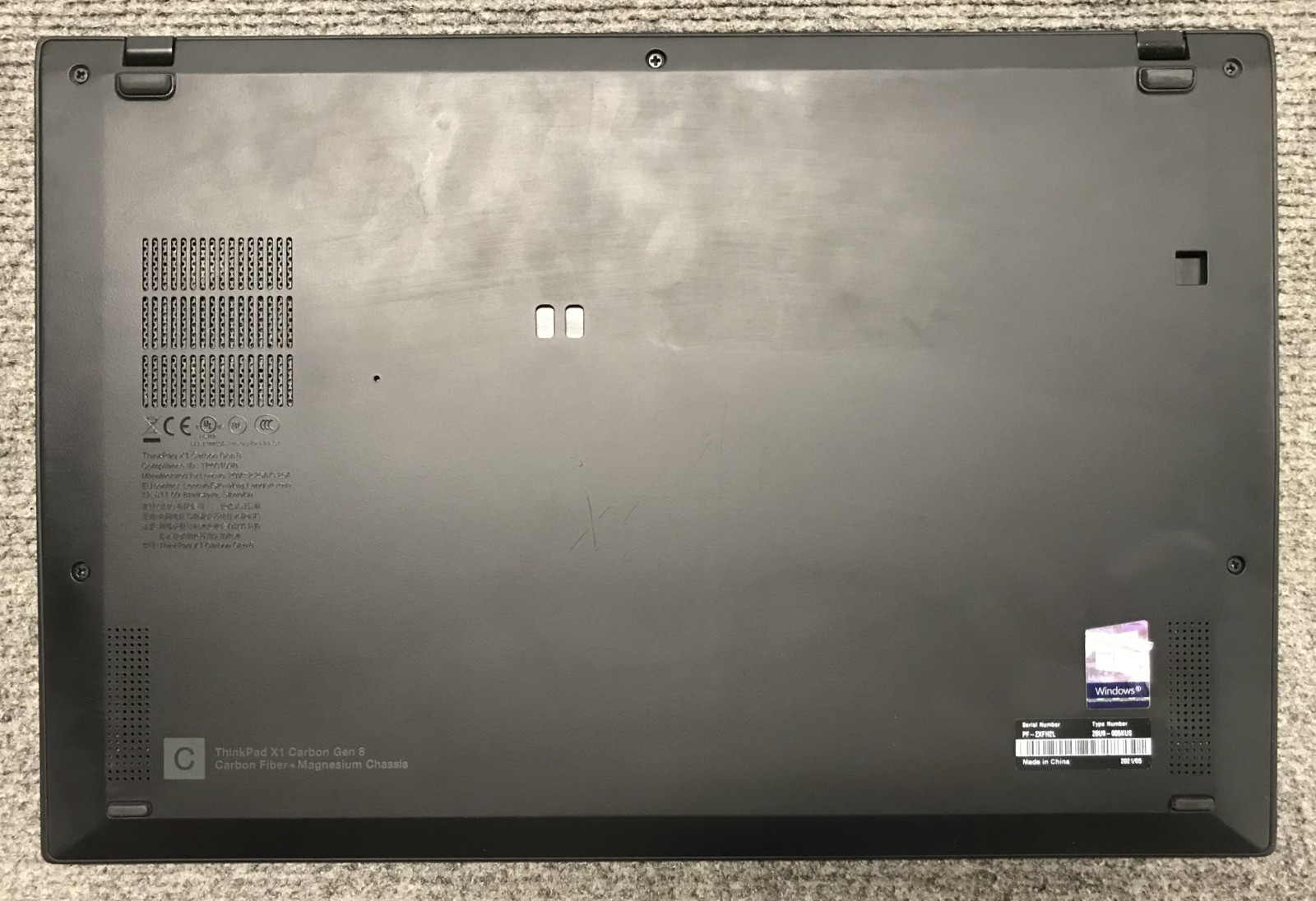 Lenovo ThinkPad X1 Carbon Gen 8 14″ Laptop i7-10610U 16GB RAM 1TB NVMe, As Is