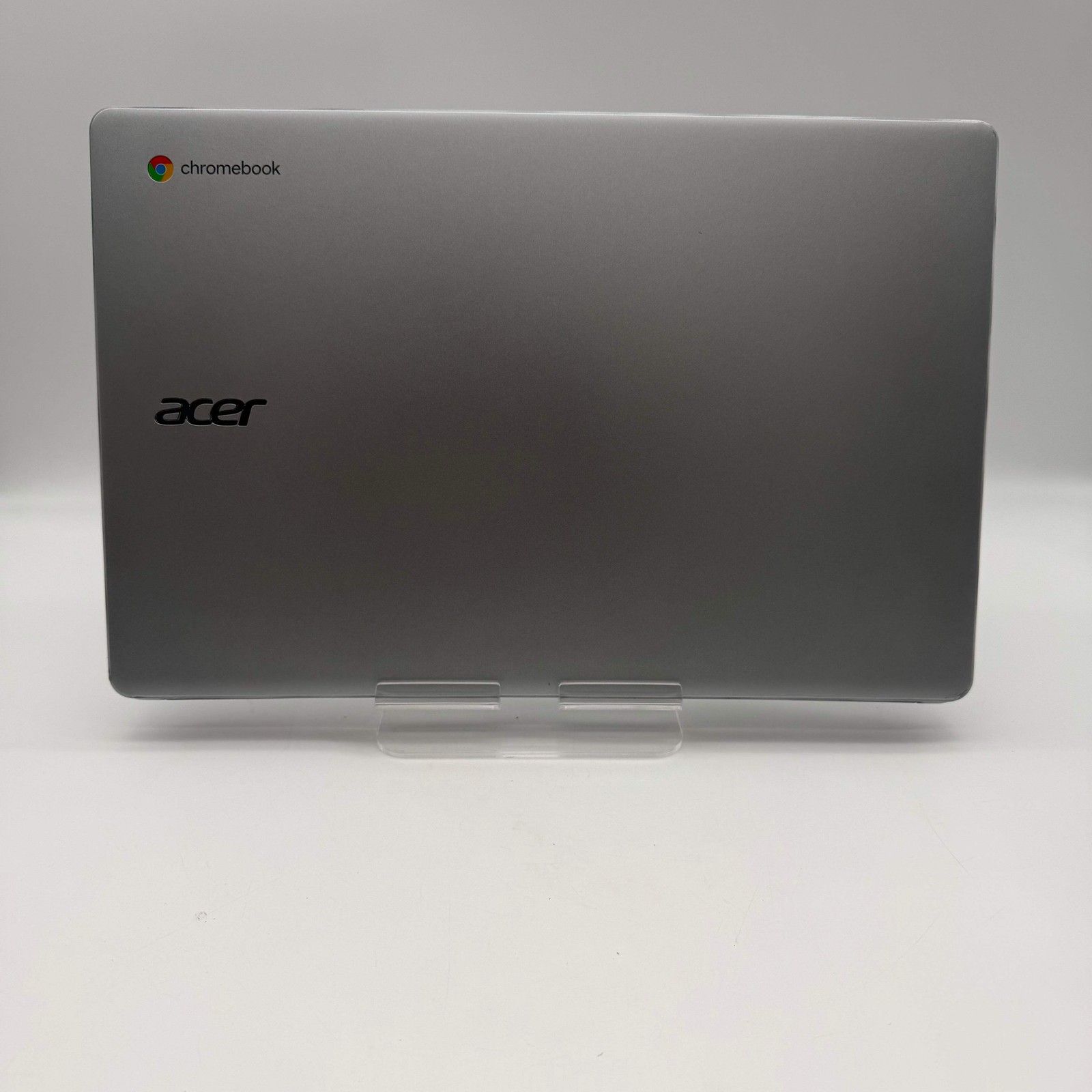 Acer Chromebook 315 15.6-inch Intel Celeron 4GB RAM 64GB Silver, Charger & Wired
