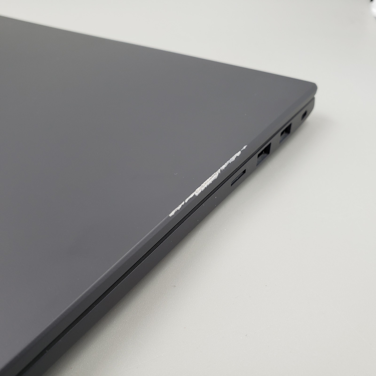 LG Gram 17″ i7-1360P Intel 13th Gen QHD+ IPS Screen 32GB RAM 1TB/1TB SSD
