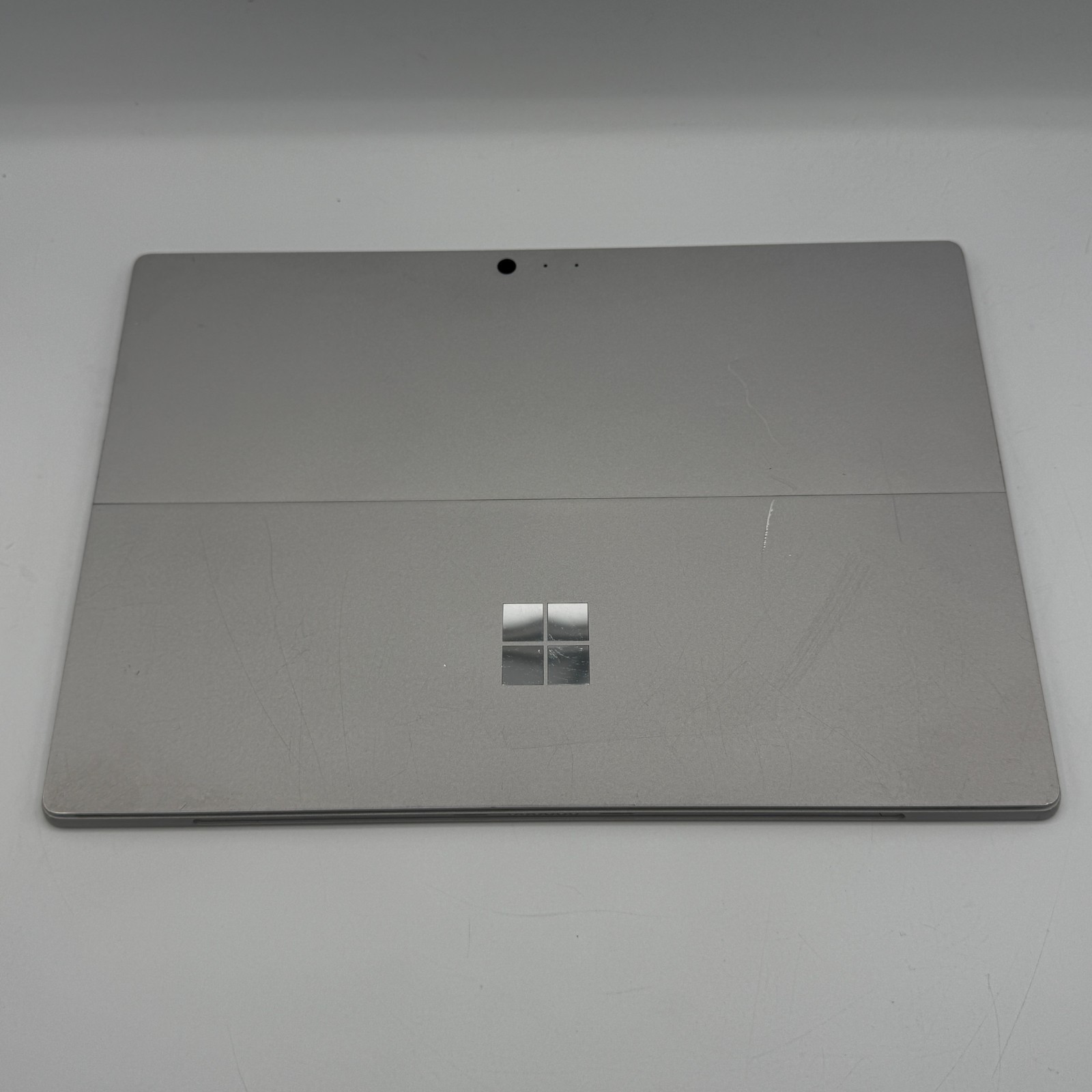 Microsoft Surface Pro 6 1796 i7-8650U 8GB RAM 256GB SSD 12.3″ Win11 Pro Tablet