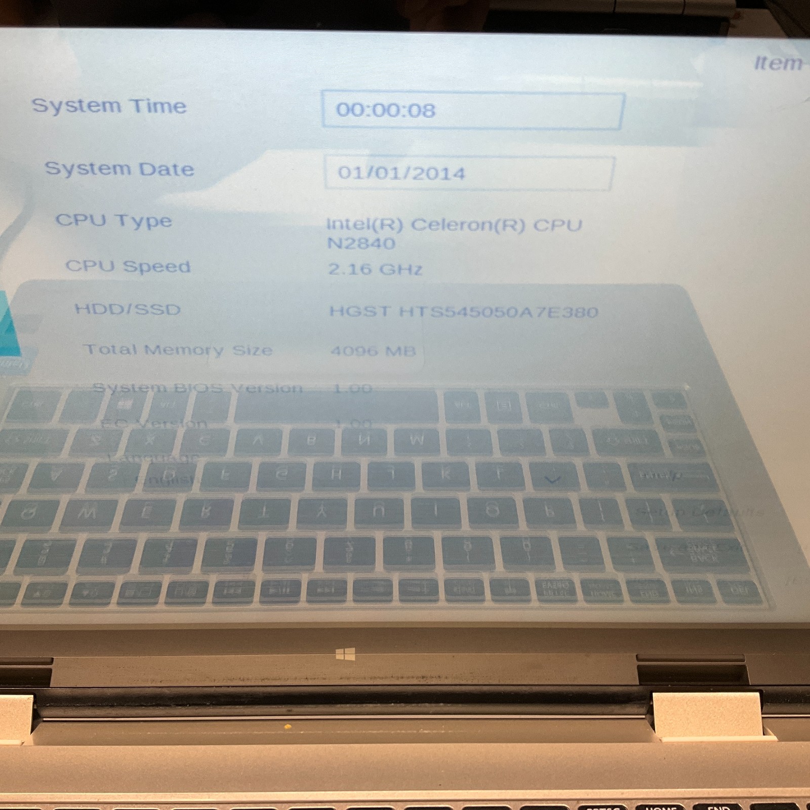 Toshiba Satellite L15W-B1302 Intel Celeron N2840 2.16GHz 4 GB 500GB HDD NO OS