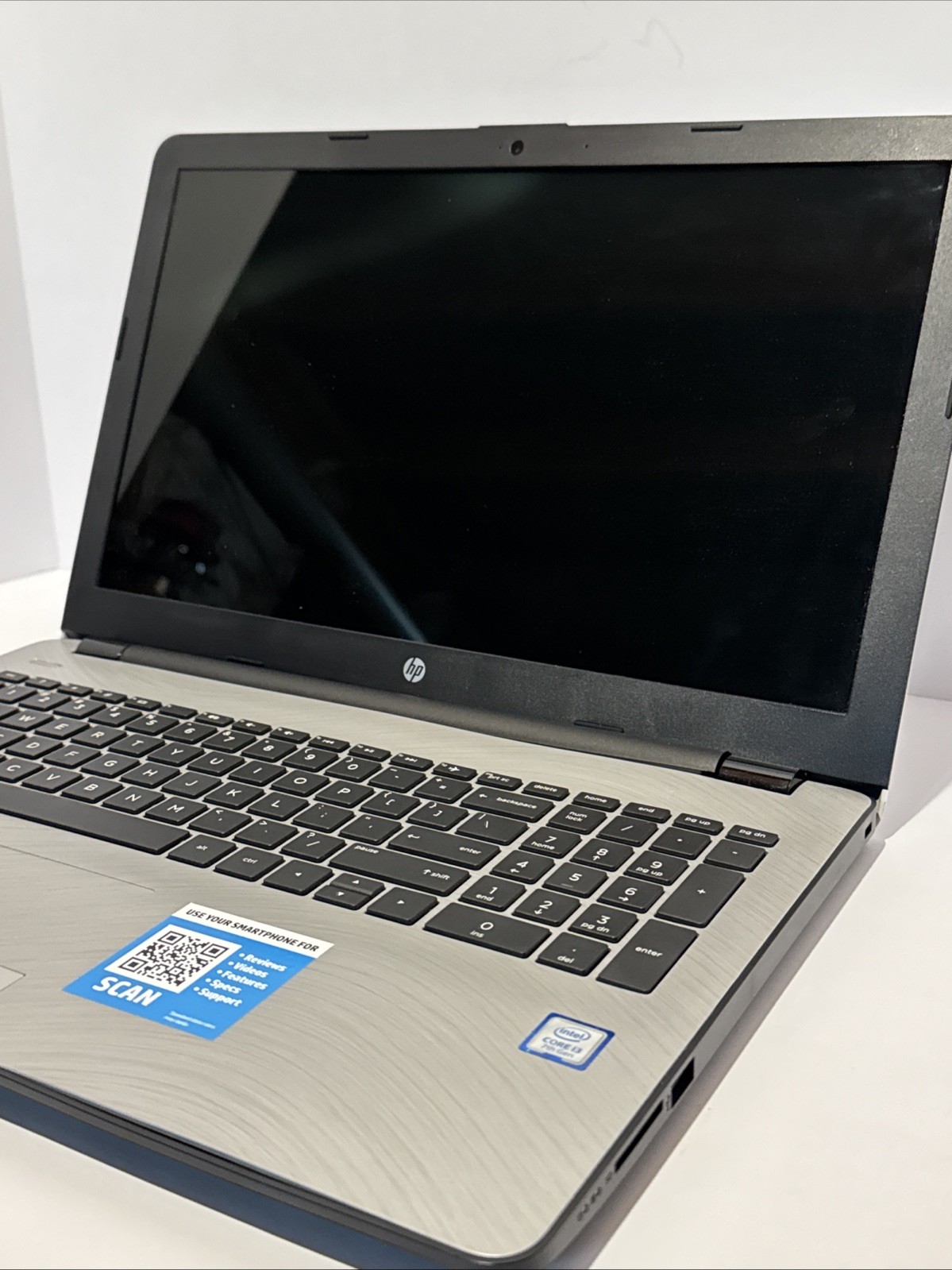 HP 15-bs031wm 6UY82UA#ABA 15.6″ Laptop/Intel i3-7100U PARTS ONLY – NO RAM NO HD