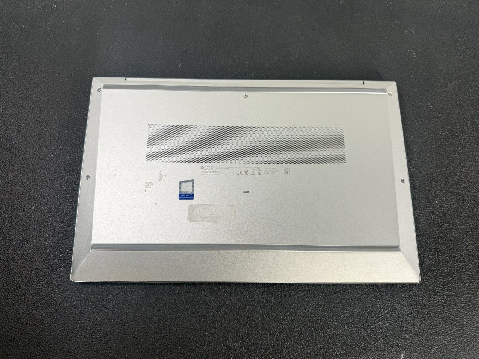 HP EliteBook 850 G7 15.6″ i7-10510U 1.8GHz 4GB DDR4 NO SSD NO BATTERY – READ