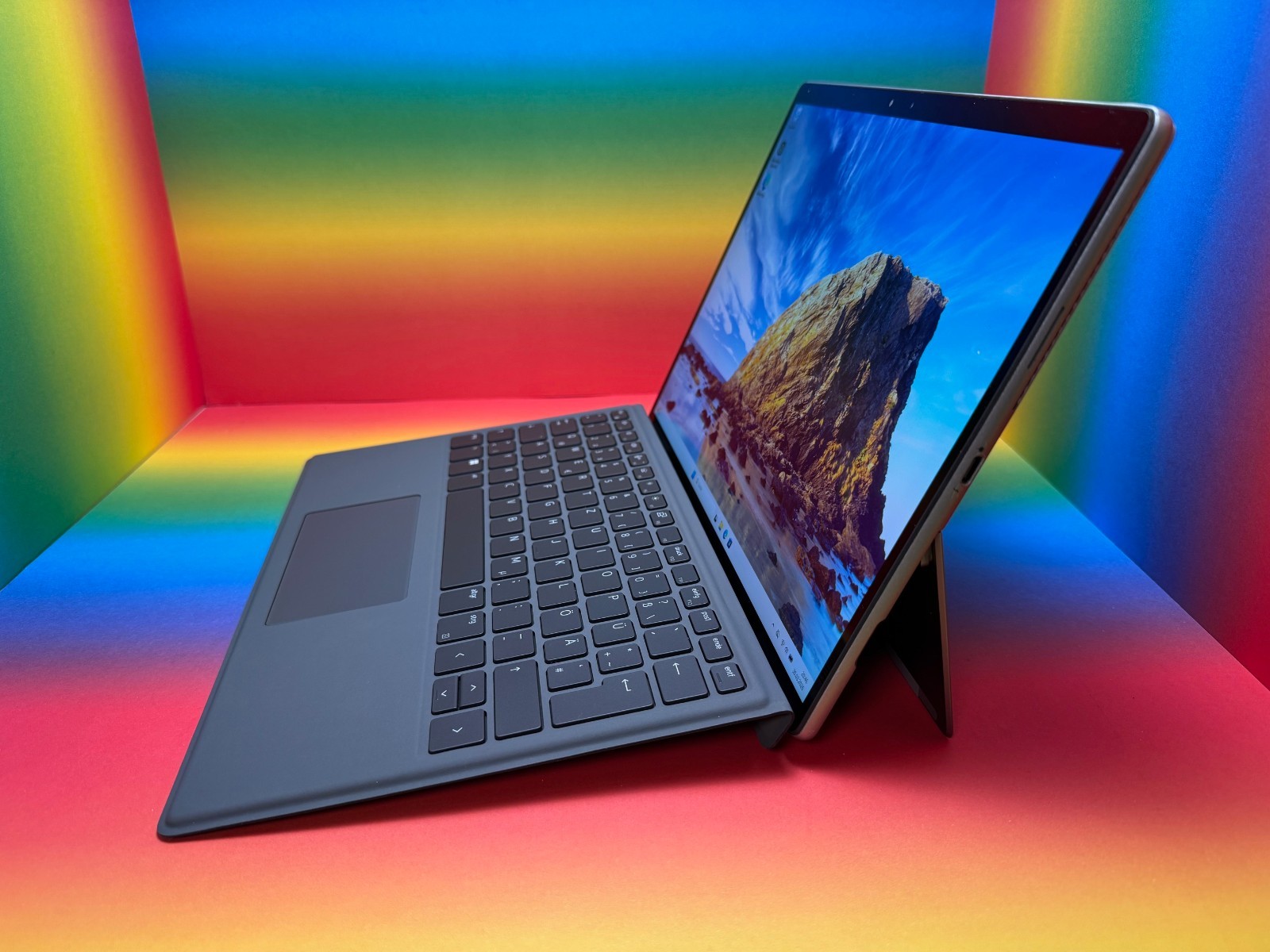 Dell Latitude 7320 2-in-1 LTE eSIM i5-1140G7 8GB 256GB 13″ DE Win11Pro FID ST FP