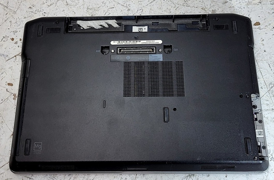Dell Latitude E6330 13.3″ Laptop Core i7-3540M 4GB SEE NOTES