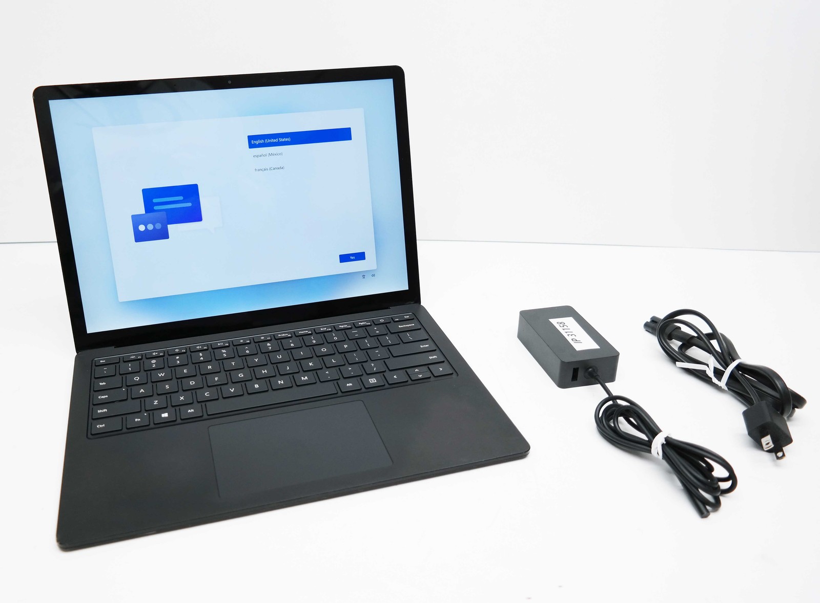 Microsoft Surface Laptop 3 13.5″ Core i5 8GB 256GB SSD ISSUE