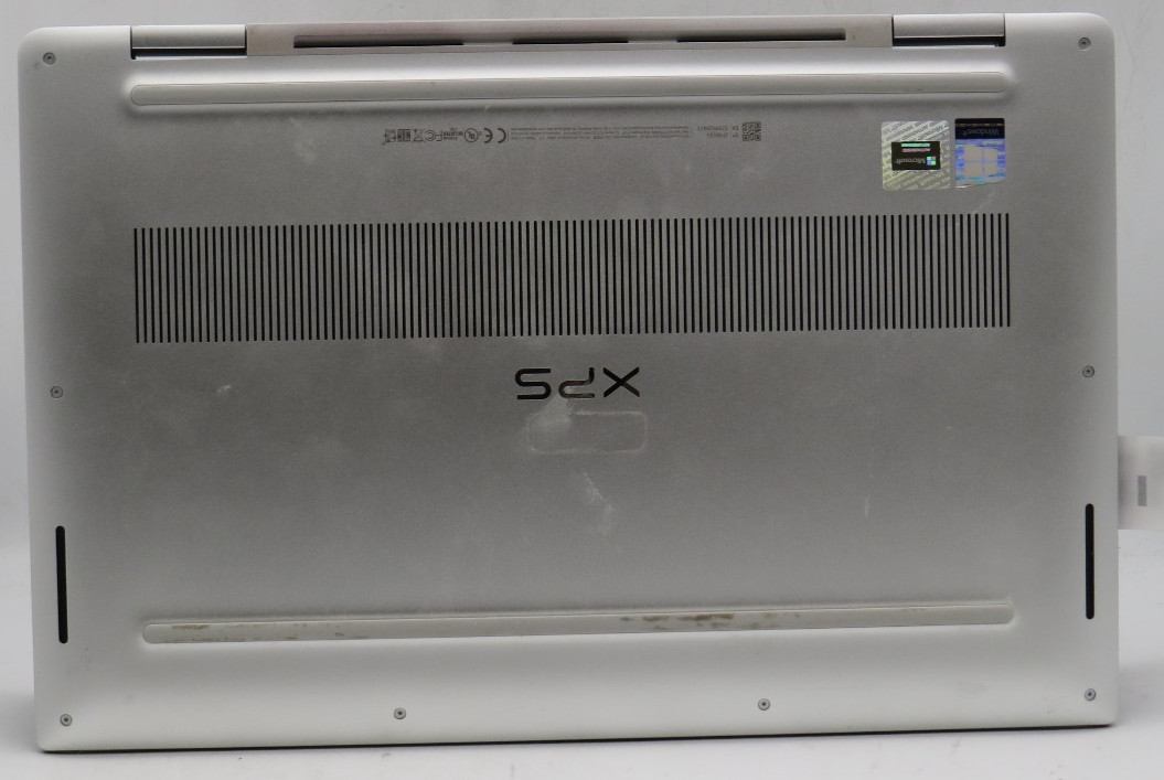 Dell XPS 15 9575 4K Touch 2in1 _ i7-8705G _ 16GB / 256GB _ Radeon RX _ W11H