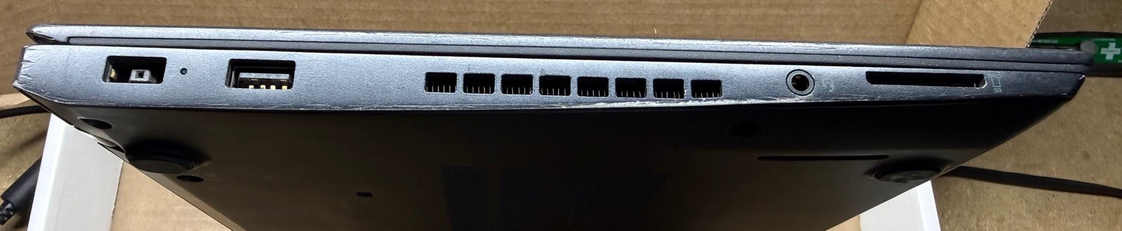 Lenovo ThinkPad T460s, i5-6300U, 8 GB, 14″ FHD, Charger, Dock, AC, No Drive