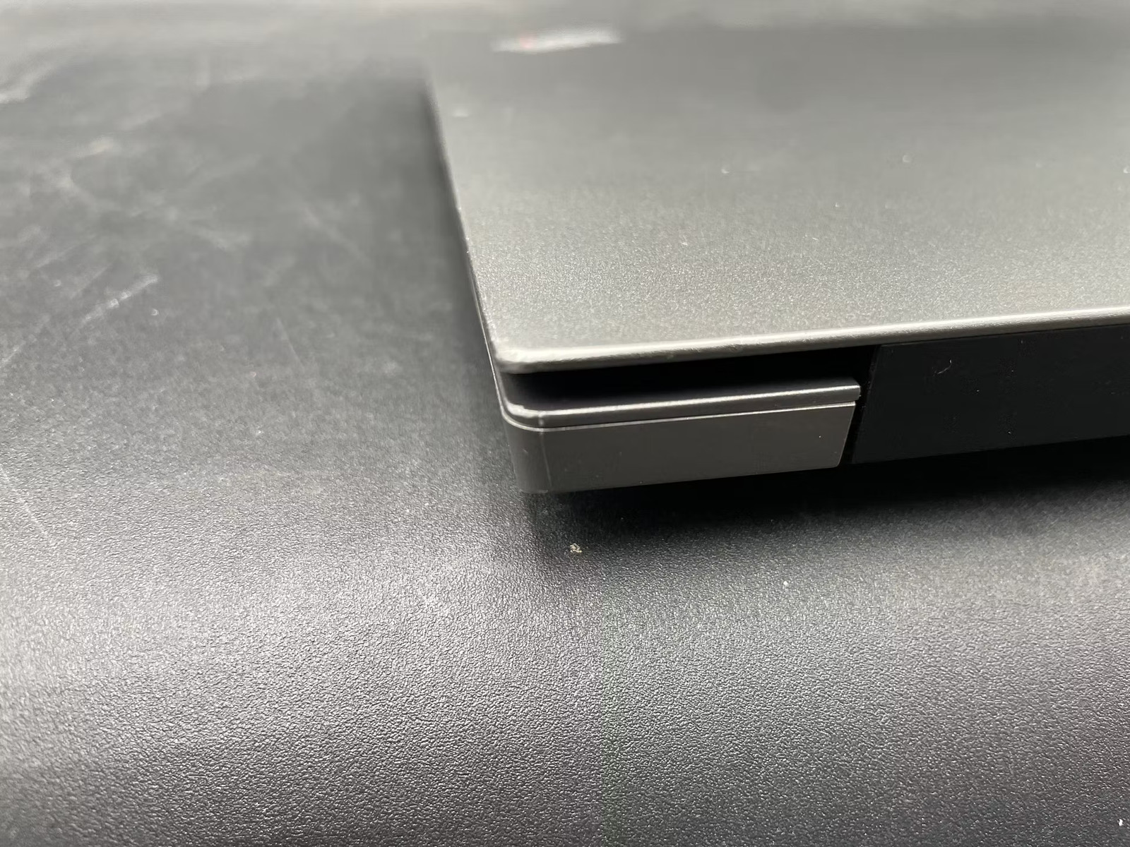 Lenovo ThinkPad E15 Gen 4 Used 15.5″ (i5-1235U-16GB-256 GB NVMe)